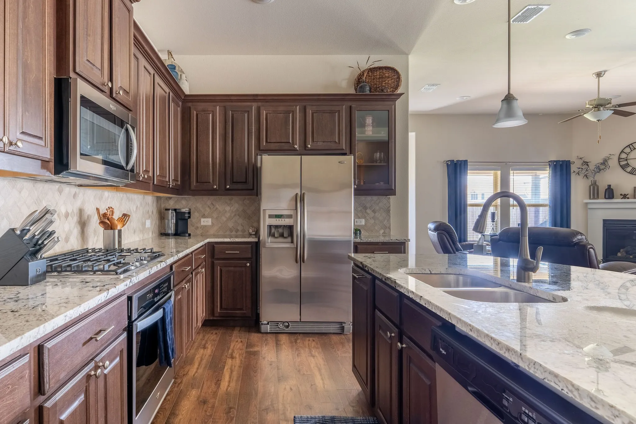 Single Family Residence For Sale in Tarrant County , 1233 Agape Drive, Haslet, Texas 76052, 3 Bedroom, 2 Bathroom, 2 Garage spaces, 1,879 Sqft, built in 2020, Preowned, mls#21261242, Real Estate Agent in Haslet, Homes For Sale in Tarrant county, Homes For Sale in Haslet, Realtor in Haslet Texas, Real Estate Brokerage Independent Realty Texas, Luminita Cordes Realtor
