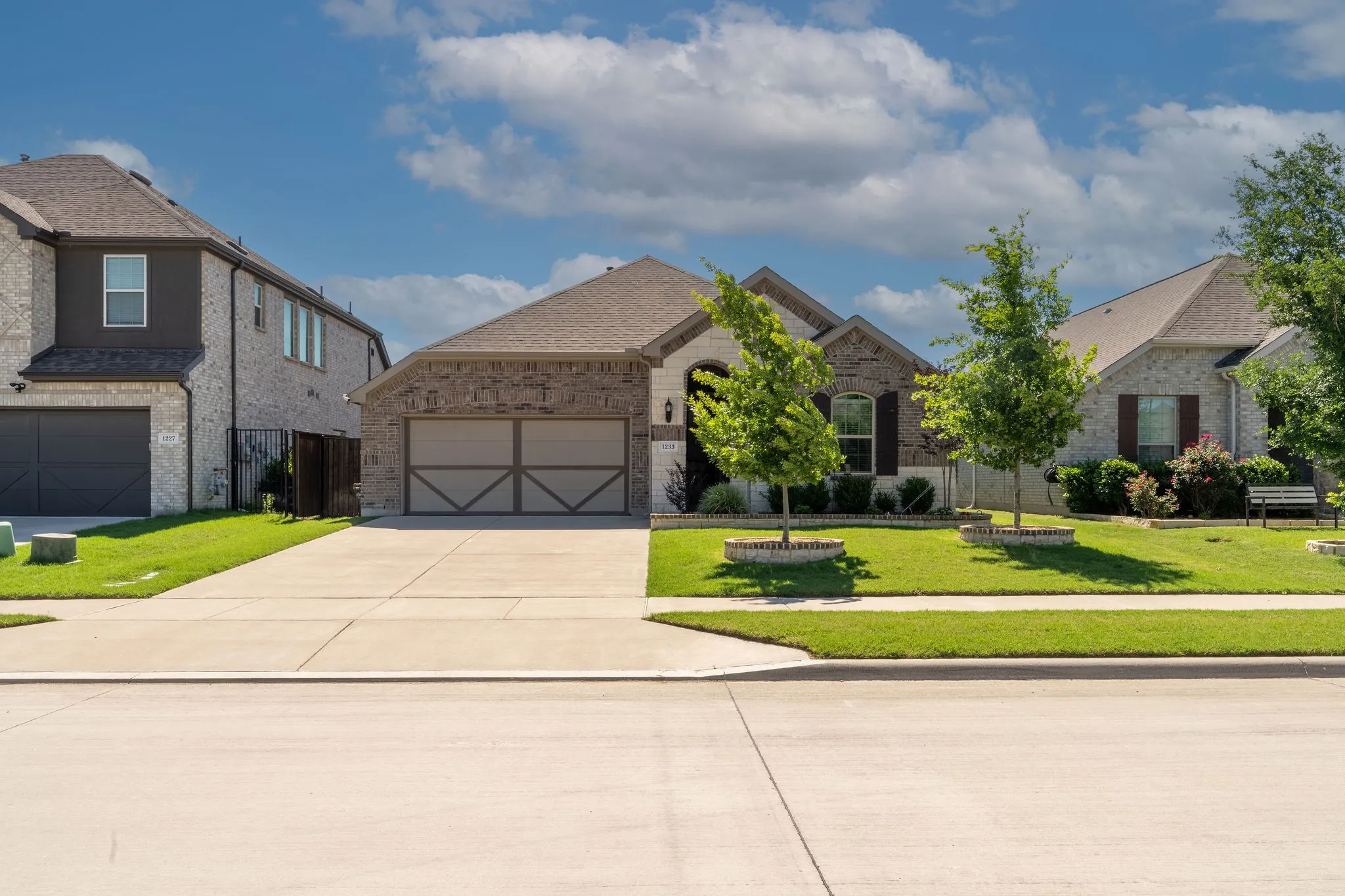 Single Family Residence For Sale in Tarrant County , 1233 Agape Drive, Haslet, Texas 76052, 3 Bedroom, 2 Bathroom, 2 Garage spaces, 1,879 Sqft, built in 2020, Preowned, mls#21261242, Real Estate Agent in Haslet, Homes For Sale in Tarrant county, Homes For Sale in Haslet, Realtor in Haslet Texas, Real Estate Brokerage Independent Realty Texas, Luminita Cordes Realtor
