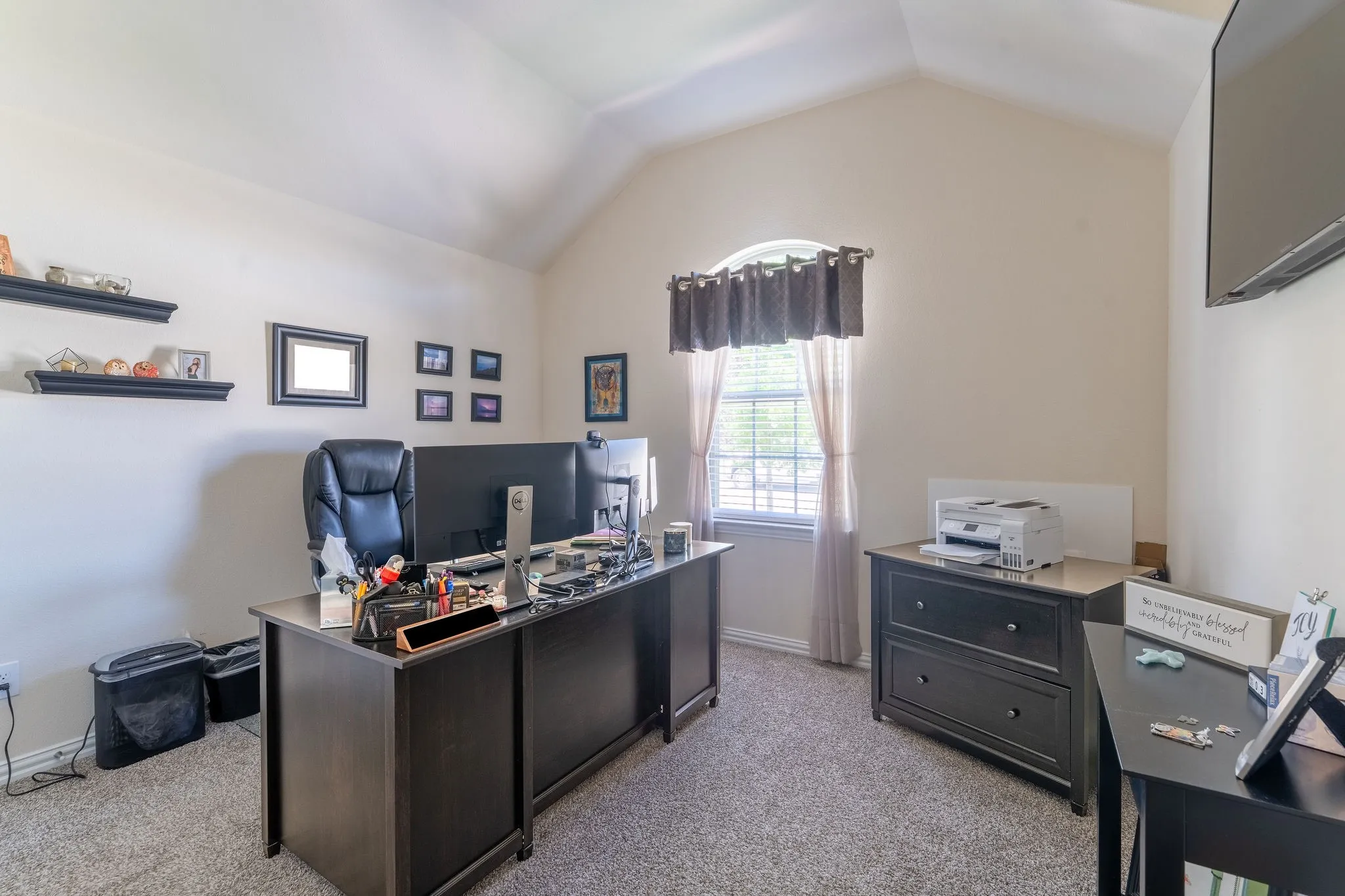 Single Family Residence For Sale in Tarrant County , 1233 Agape Drive, Haslet, Texas 76052, 3 Bedroom, 2 Bathroom, 2 Garage spaces, 1,879 Sqft, built in 2020, Preowned, mls#21261242, Real Estate Agent in Haslet, Homes For Sale in Tarrant county, Homes For Sale in Haslet, Realtor in Haslet Texas, Real Estate Brokerage Independent Realty Texas, Luminita Cordes Realtor