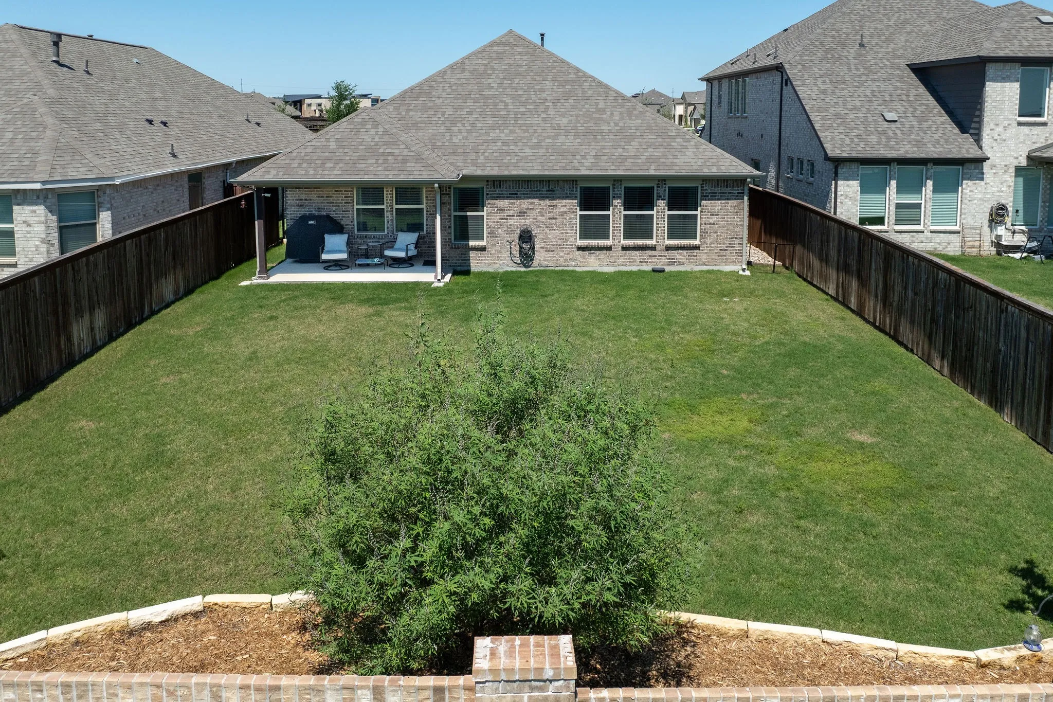 Single Family Residence For Sale in Tarrant County , 1233 Agape Drive, Haslet, Texas 76052, 3 Bedroom, 2 Bathroom, 2 Garage spaces, 1,879 Sqft, built in 2020, Preowned, mls#21261242, Real Estate Agent in Haslet, Homes For Sale in Tarrant county, Homes For Sale in Haslet, Realtor in Haslet Texas, Real Estate Brokerage Independent Realty Texas, Luminita Cordes Realtor