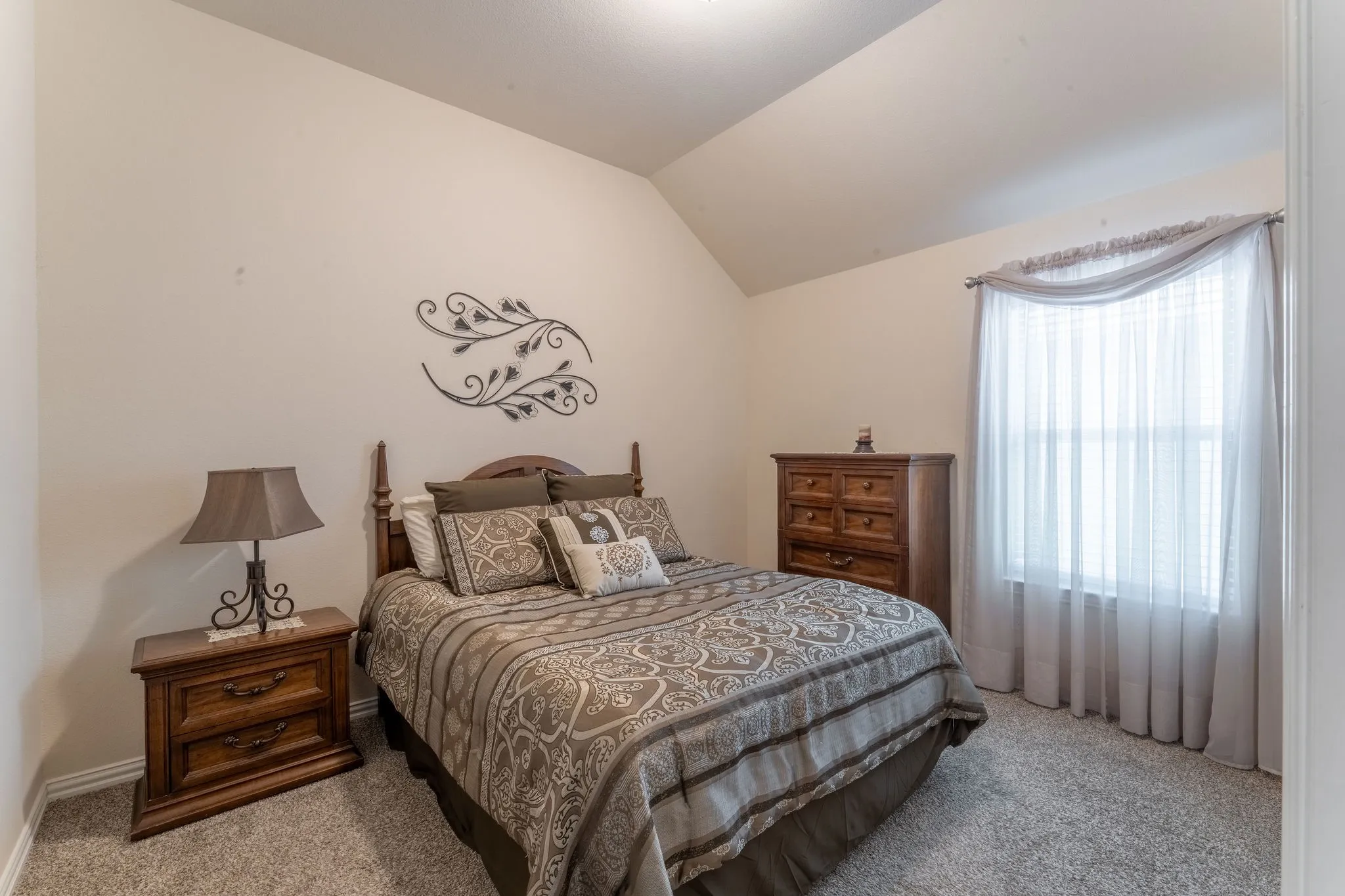 Single Family Residence For Sale in Tarrant County , 1233 Agape Drive, Haslet, Texas 76052, 3 Bedroom, 2 Bathroom, 2 Garage spaces, 1,879 Sqft, built in 2020, Preowned, mls#21261242, Real Estate Agent in Haslet, Homes For Sale in Tarrant county, Homes For Sale in Haslet, Realtor in Haslet Texas, Real Estate Brokerage Independent Realty Texas, Luminita Cordes Realtor