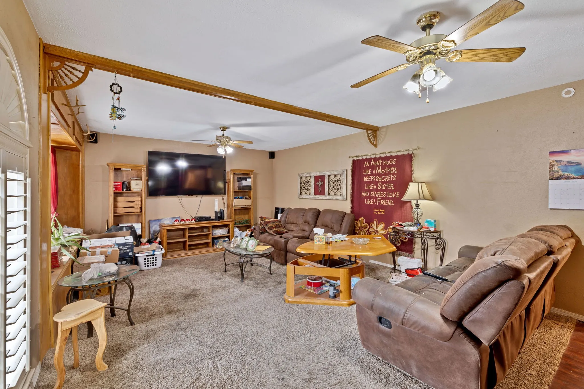 Single Family Residence For Sale in Denton County , 1125 Hillwood Drive, Lewisville, Texas 75067, 3 Bedrooms, 2 Bathrooms, Garage spaces, 1,678 Sqft, built in 1970, Price $259,000, mls#21257880, Real Estate Agent in Lewisville, Homes For Sale in Denton county, Homes For Sale in Lewisville, Realtor in Lewisville Texas, Real Estate Brokerage Independent Realty Texas, Luminita Cordes Realtor