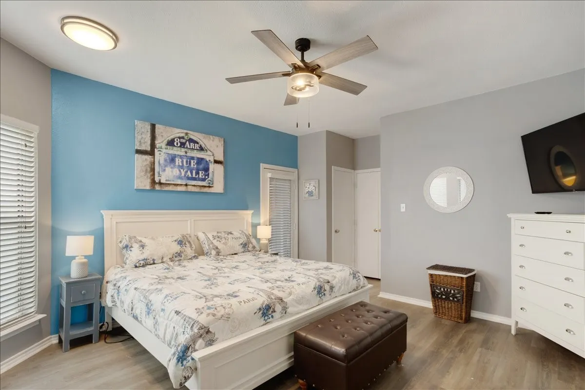 Condominium For Sale in Grayson County , 2164 Tanglewood Boulevard D212, Pottsboro, Texas 75076, 2 Bedroom, 2 Bathroom, Garage spaces, 957 Sqft, built in 1985, Preowned, mls#21258873, Real Estate Agent in Pottsboro, Homes For Sale in Grayson county, Homes For Sale in Pottsboro, Realtor in Pottsboro Texas, Real Estate Brokerage Independent Realty Texas, Luminita Cordes Realtor