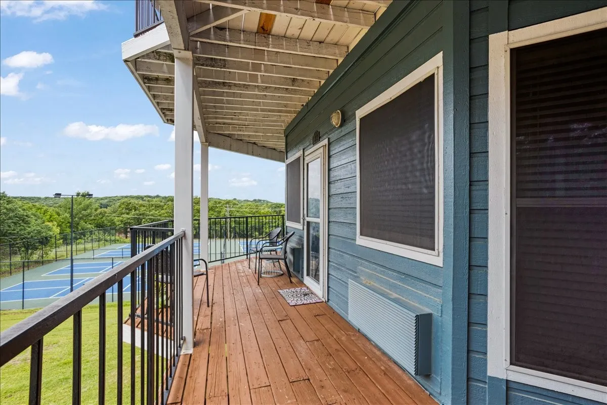 Condominium For Sale in Grayson County , 2164 Tanglewood Boulevard D212, Pottsboro, Texas 75076, 2 Bedroom, 2 Bathroom, Garage spaces, 957 Sqft, built in 1985, Preowned, mls#21258873, Real Estate Agent in Pottsboro, Homes For Sale in Grayson county, Homes For Sale in Pottsboro, Realtor in Pottsboro Texas, Real Estate Brokerage Independent Realty Texas, Luminita Cordes Realtor
