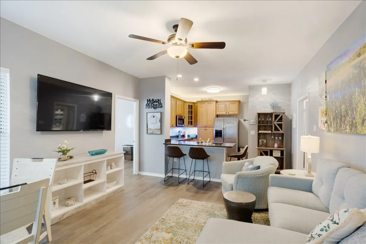 Condominium For Sale in Grayson County , 2164 Tanglewood Boulevard D212, Pottsboro, Texas 75076, 2 Bedroom, 2 Bathroom, Garage spaces, 957 Sqft, built in 1985, Preowned, mls#21258873, Real Estate Agent in Pottsboro, Homes For Sale in Grayson county, Homes For Sale in Pottsboro, Realtor in Pottsboro Texas, Real Estate Brokerage Independent Realty Texas, Luminita Cordes Realtor