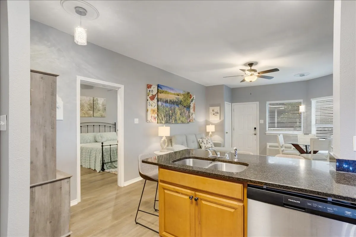 Condominium For Sale in Grayson County , 2164 Tanglewood Boulevard D212, Pottsboro, Texas 75076, 2 Bedroom, 2 Bathroom, Garage spaces, 957 Sqft, built in 1985, Preowned, mls#21258873, Real Estate Agent in Pottsboro, Homes For Sale in Grayson county, Homes For Sale in Pottsboro, Realtor in Pottsboro Texas, Real Estate Brokerage Independent Realty Texas, Luminita Cordes Realtor