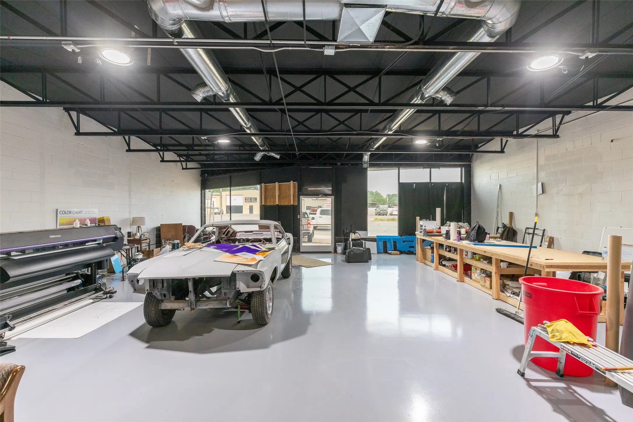 Retail For Sale in Taylor County , 509 S Treadaway Boulevard, Abilene, Texas 79602, 0, 0, Garage spaces, 0 Sqft, built in 1950, Preowned, Price $350,000, mls#21249614, Real Estate Agent in Abilene, Homes For Sale in Taylor county, Homes For Sale in Abilene, Realtor in Abilene Texas, Real Estate Brokerage Independent Realty Texas, Luminita Cordes Realtor