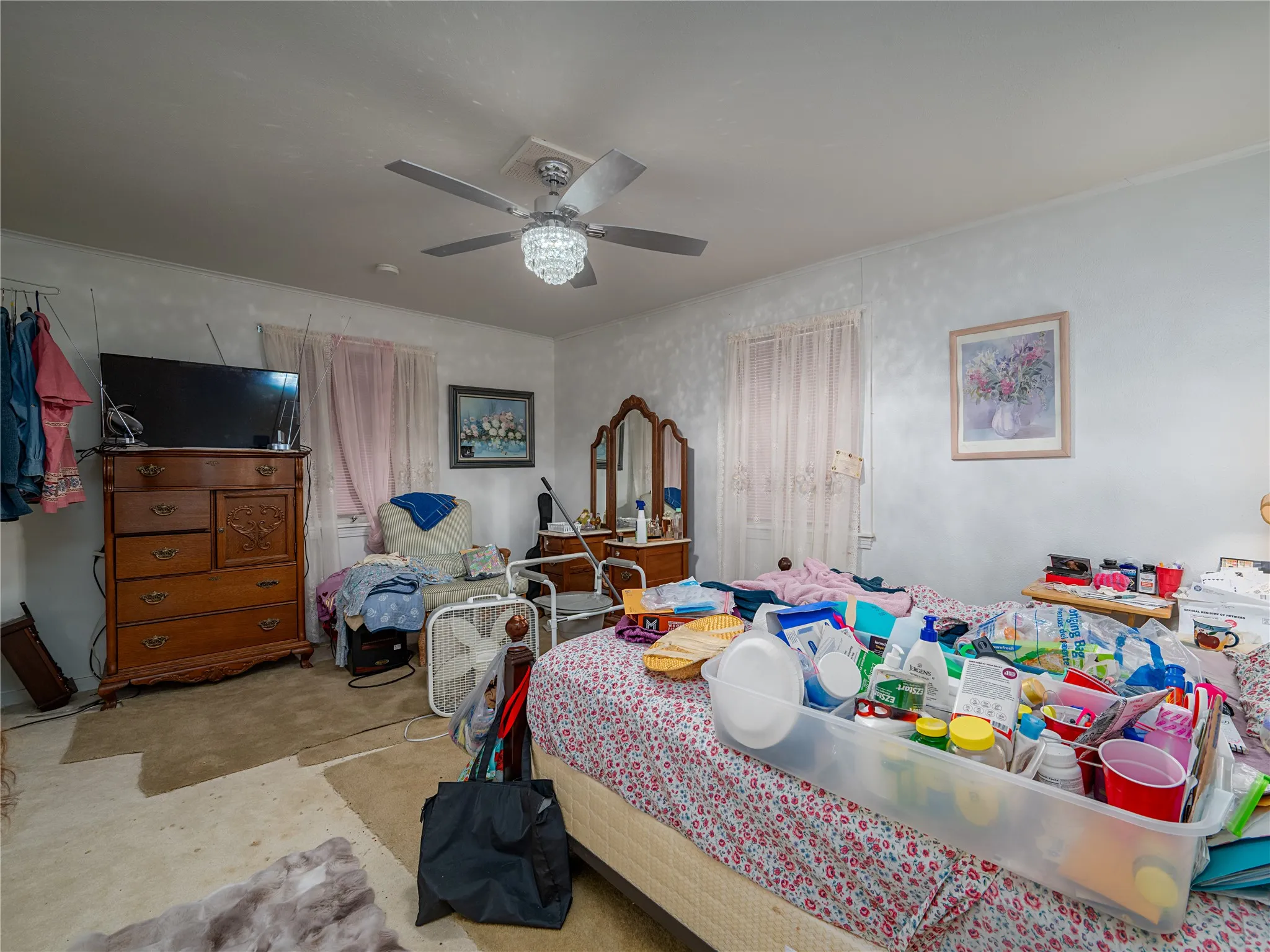 Single Family Residence For Sale in Smith County , 1804 Decharles Street, Tyler, Texas 75701, 4 Bedroom, 3 Bathroom, 4 Garage spaces, 2,553 Sqft, built in 1955, mls#21261366, Real Estate Agent in Tyler, Homes For Sale in Smith county, Homes For Sale in Tyler, Realtor in Tyler Texas, Real Estate Brokerage Independent Realty Texas, Luminita Cordes Realtor