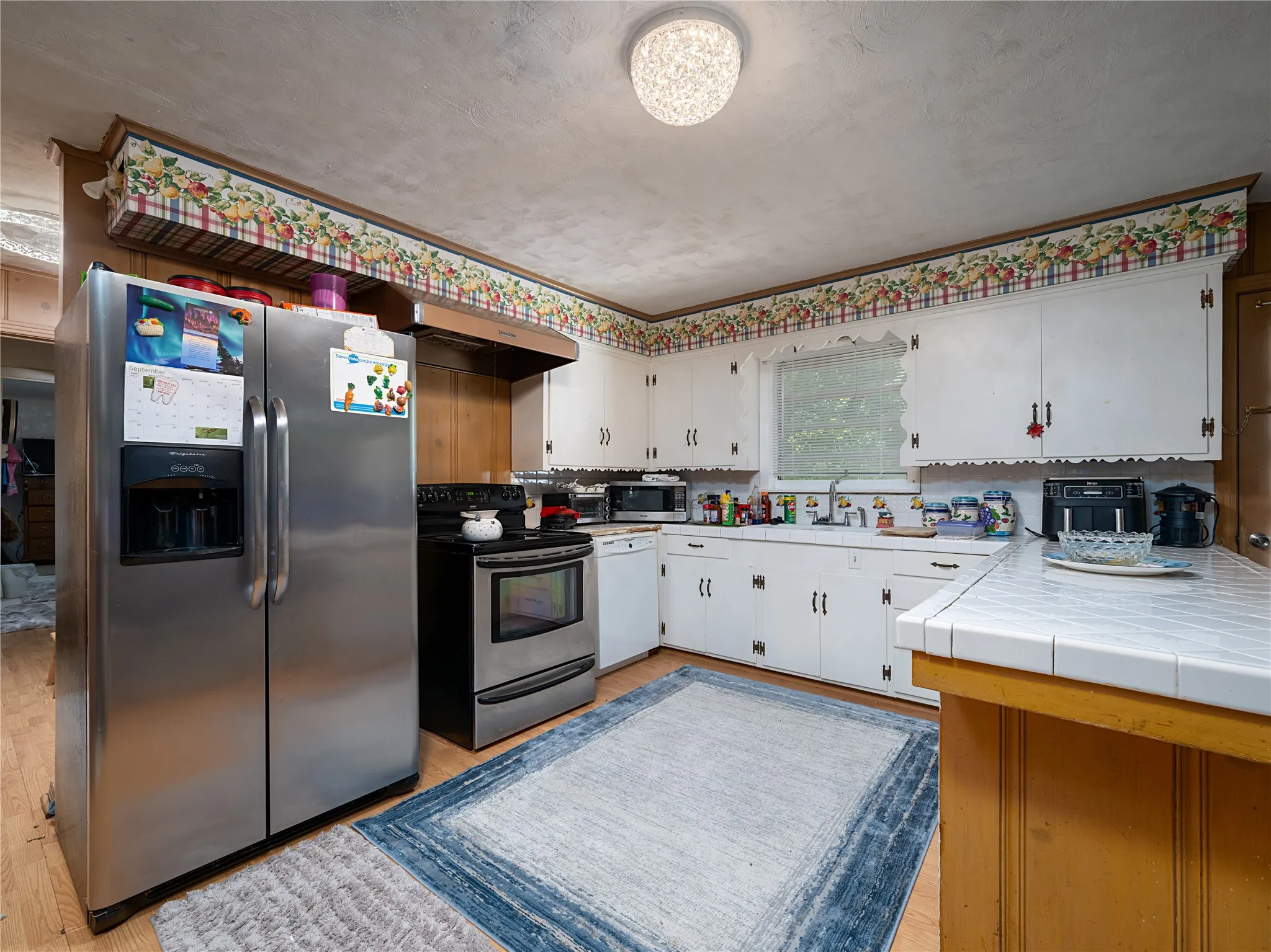 Single Family Residence For Sale in Smith County , 1804 Decharles Street, Tyler, Texas 75701, 4 Bedroom, 3 Bathroom, 4 Garage spaces, 2,553 Sqft, built in 1955, mls#21261366, Real Estate Agent in Tyler, Homes For Sale in Smith county, Homes For Sale in Tyler, Realtor in Tyler Texas, Real Estate Brokerage Independent Realty Texas, Luminita Cordes Realtor