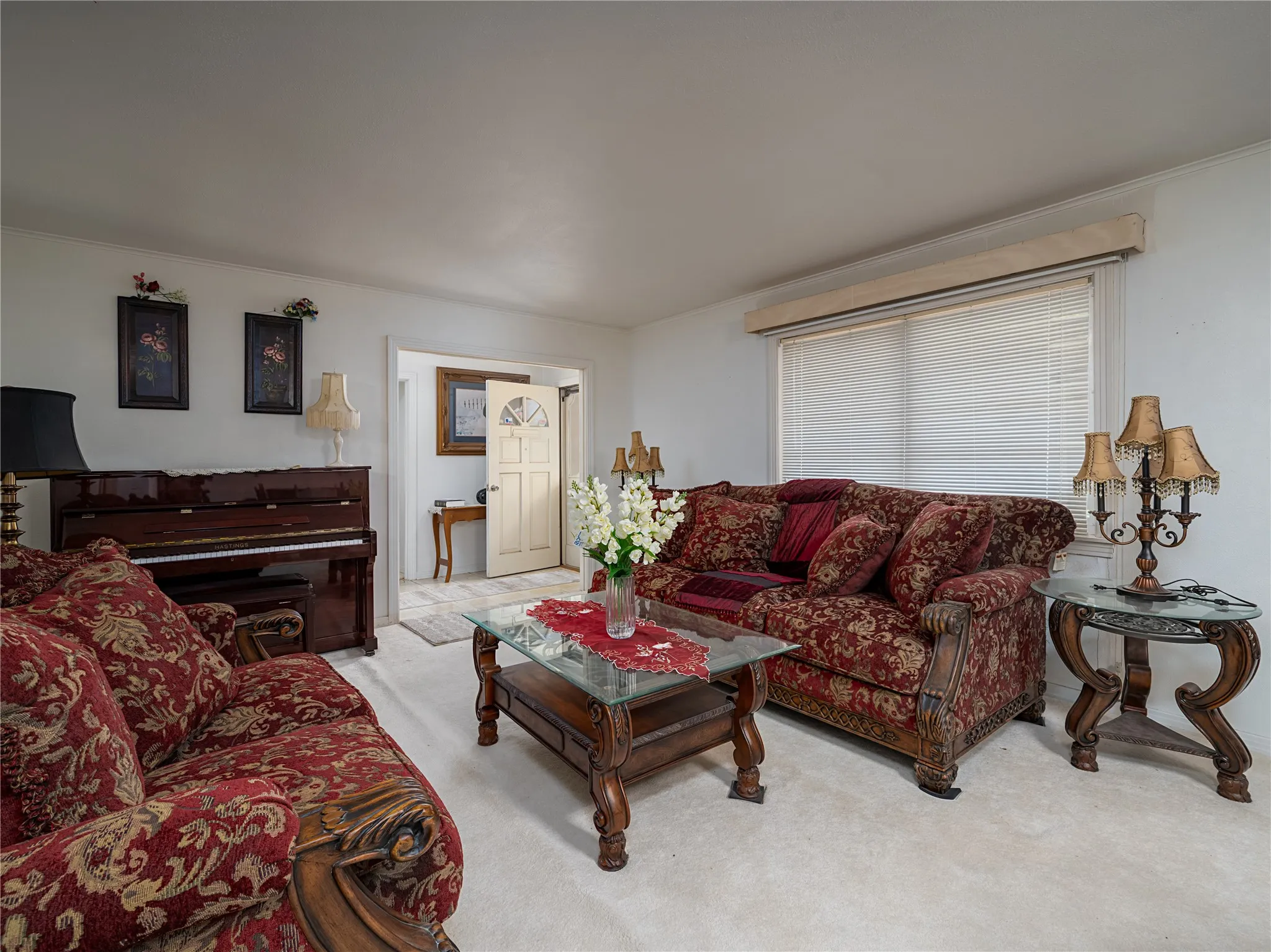 Single Family Residence For Sale in Smith County , 1804 Decharles Street, Tyler, Texas 75701, 4 Bedroom, 3 Bathroom, 4 Garage spaces, 2,553 Sqft, built in 1955, mls#21261366, Real Estate Agent in Tyler, Homes For Sale in Smith county, Homes For Sale in Tyler, Realtor in Tyler Texas, Real Estate Brokerage Independent Realty Texas, Luminita Cordes Realtor