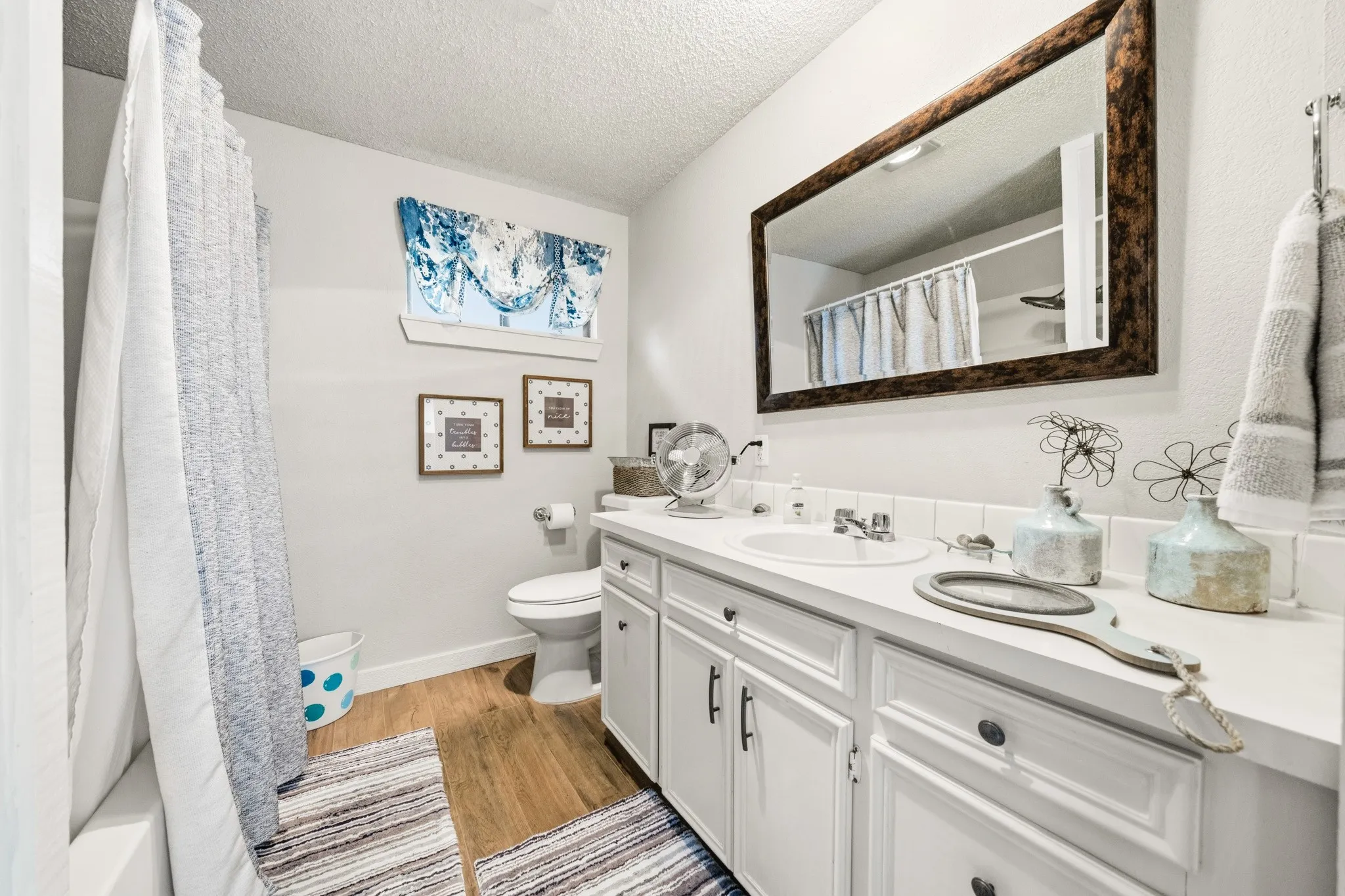 Single Family Residence For Sale in Hill County , 172 Giant Cedar Trail, Whitney, Texas 76692, 5 Bedrooms, 3 Bathrooms, Garage spaces, 2,351 Sqft, built in 1984, Price $319,000, mls#21261391, Real Estate Agent in Whitney, Homes For Sale in Hill county, Homes For Sale in Whitney, Realtor in Whitney Texas, Real Estate Brokerage Independent Realty Texas, Luminita Cordes Realtor