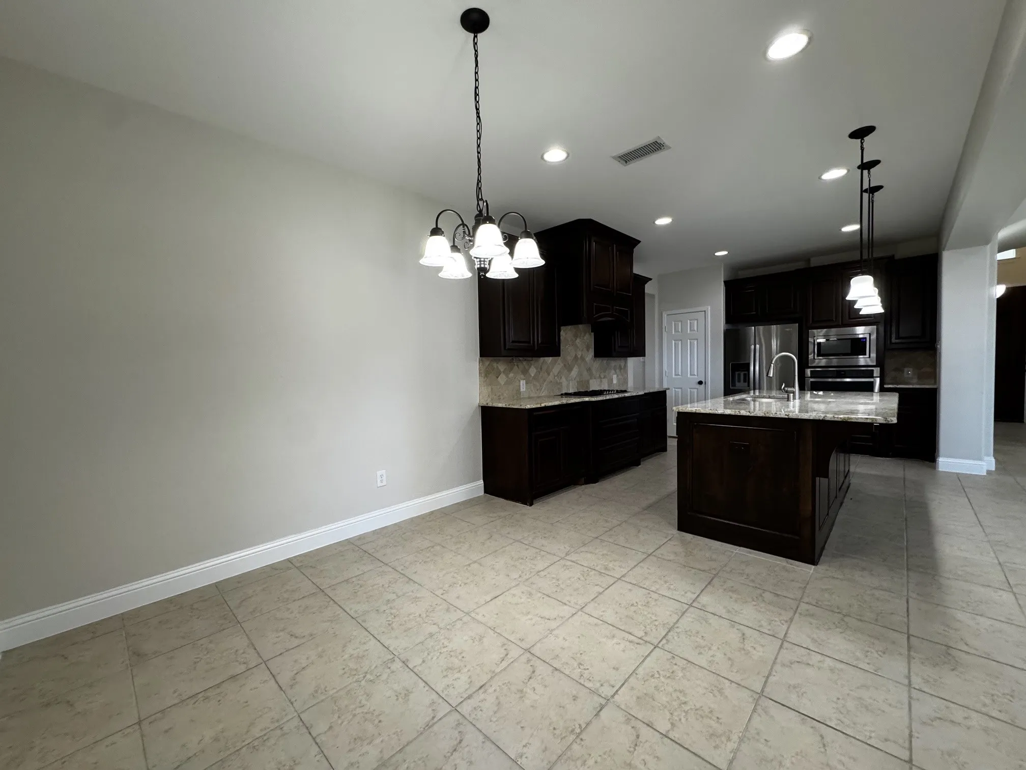 Single Family Residence For Rent in Collin County , 1481 Kirkwood Lane, Prosper, Texas 75078, 3 Bedroom, 4 Bathroom, 2 Garage spaces, 2,339 Sqft, built in 2012, mls#21259077, Real Estate Agent in Prosper, Homes For Rent in Collin county, Homes For Rent in Prosper, Realtor in Prosper Texas, Real Estate Brokerage Independent Realty Texas, Luminita Cordes Realtor