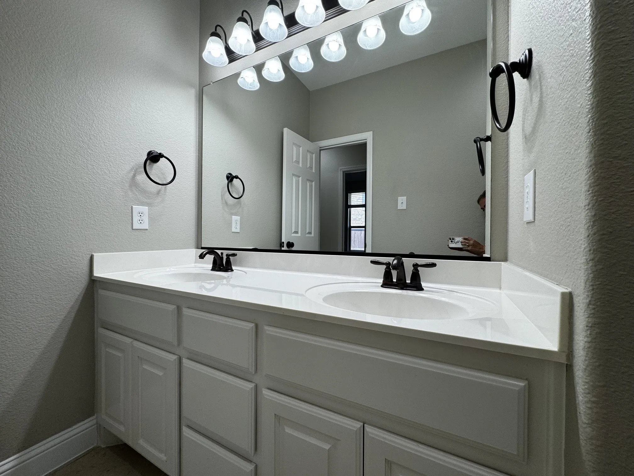 Single Family Residence For Rent in Collin County , 1481 Kirkwood Lane, Prosper, Texas 75078, 3 Bedroom, 4 Bathroom, 2 Garage spaces, 2,339 Sqft, built in 2012, mls#21259077, Real Estate Agent in Prosper, Homes For Rent in Collin county, Homes For Rent in Prosper, Realtor in Prosper Texas, Real Estate Brokerage Independent Realty Texas, Luminita Cordes Realtor