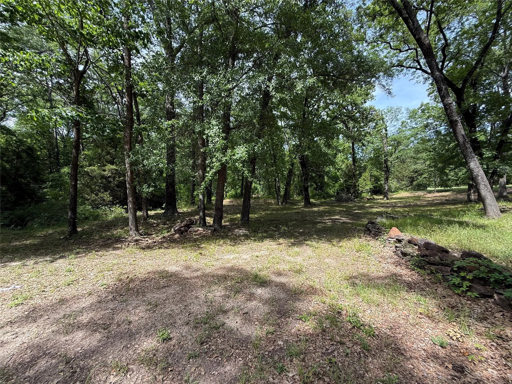 Manufactured Home For Sale in Henderson County , 148 Indian Gap Drive, Mabank, Texas 75156, 3 Bedroom, 2 Bathroom, 2 Garage spaces, 1,540 Sqft, built in 1987, Preowned, mls#21261451, Real Estate Agent in Mabank, Homes For Sale in Henderson county, Homes For Sale in Mabank, Realtor in Mabank Texas, Real Estate Brokerage Independent Realty Texas, Luminita Cordes Realtor