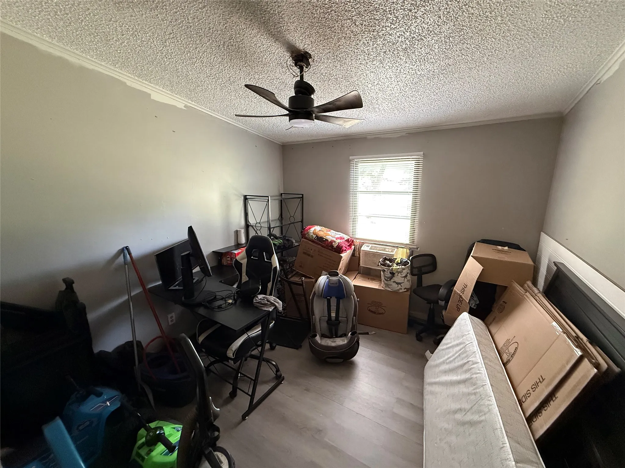 Manufactured Home For Sale in Henderson County , 148 Indian Gap Drive, Mabank, Texas 75156, 3 Bedroom, 2 Bathroom, 2 Garage spaces, 1,540 Sqft, built in 1987, Preowned, mls#21261451, Real Estate Agent in Mabank, Homes For Sale in Henderson county, Homes For Sale in Mabank, Realtor in Mabank Texas, Real Estate Brokerage Independent Realty Texas, Luminita Cordes Realtor