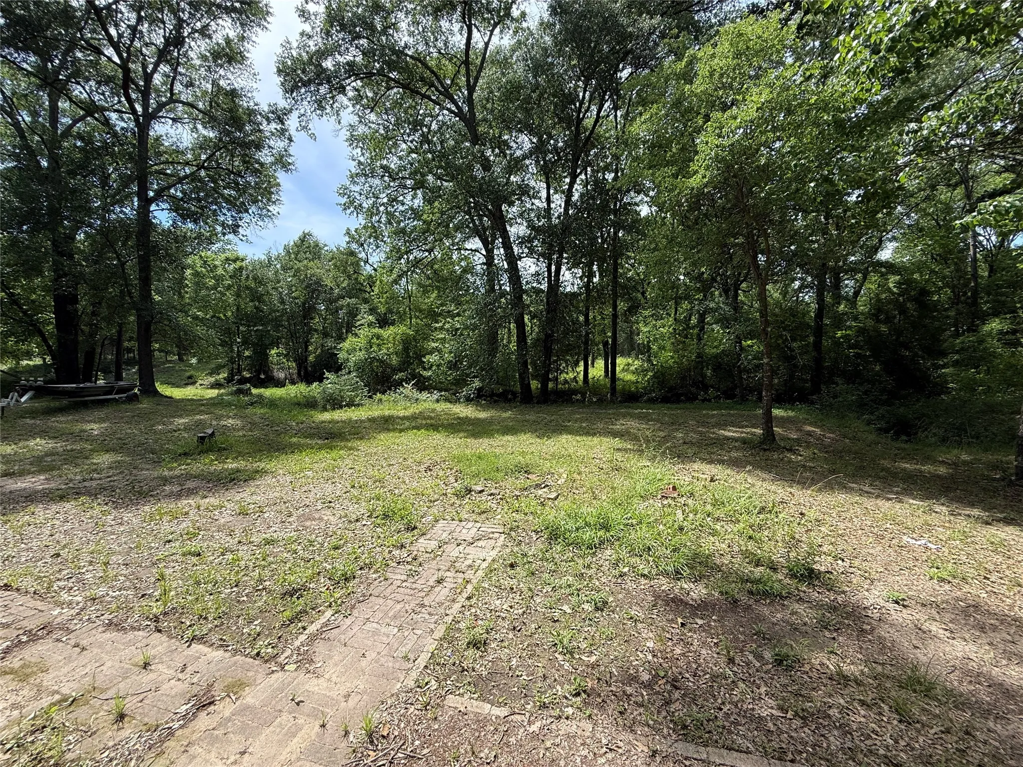 Manufactured Home For Sale in Henderson County , 148 Indian Gap Drive, Mabank, Texas 75156, 3 Bedroom, 2 Bathroom, 2 Garage spaces, 1,540 Sqft, built in 1987, Preowned, mls#21261451, Real Estate Agent in Mabank, Homes For Sale in Henderson county, Homes For Sale in Mabank, Realtor in Mabank Texas, Real Estate Brokerage Independent Realty Texas, Luminita Cordes Realtor