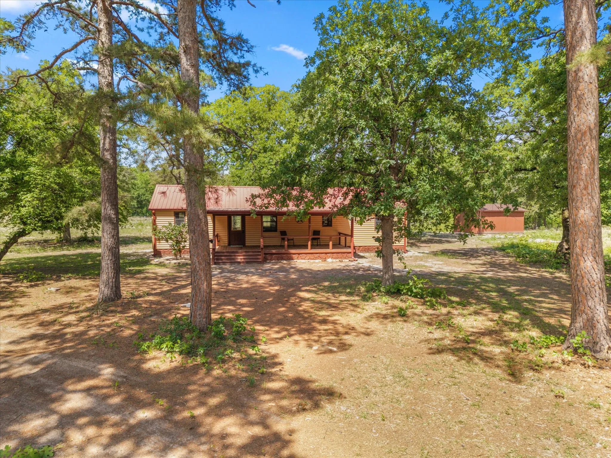 Single Family Residence For Sale in Wood County , 3983 E. Hwy 154, Quitman, Texas 75783, 2 Bedroom, 2 Bathroom, Garage spaces, 990 Sqft, built in 2012, mls#21242706, Real Estate Agent in Quitman, Homes For Sale in Wood county, Homes For Sale in Quitman, Realtor in Quitman Texas, Real Estate Brokerage Independent Realty Texas, Luminita Cordes Realtor