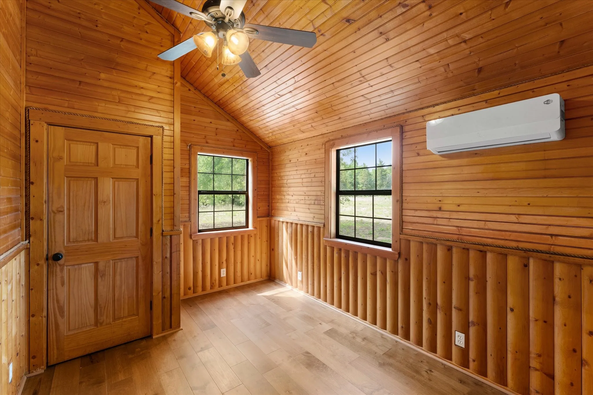 Single Family Residence For Sale in Wood County , 3983 E. Hwy 154, Quitman, Texas 75783, 2 Bedroom, 2 Bathroom, Garage spaces, 990 Sqft, built in 2012, mls#21242706, Real Estate Agent in Quitman, Homes For Sale in Wood county, Homes For Sale in Quitman, Realtor in Quitman Texas, Real Estate Brokerage Independent Realty Texas, Luminita Cordes Realtor