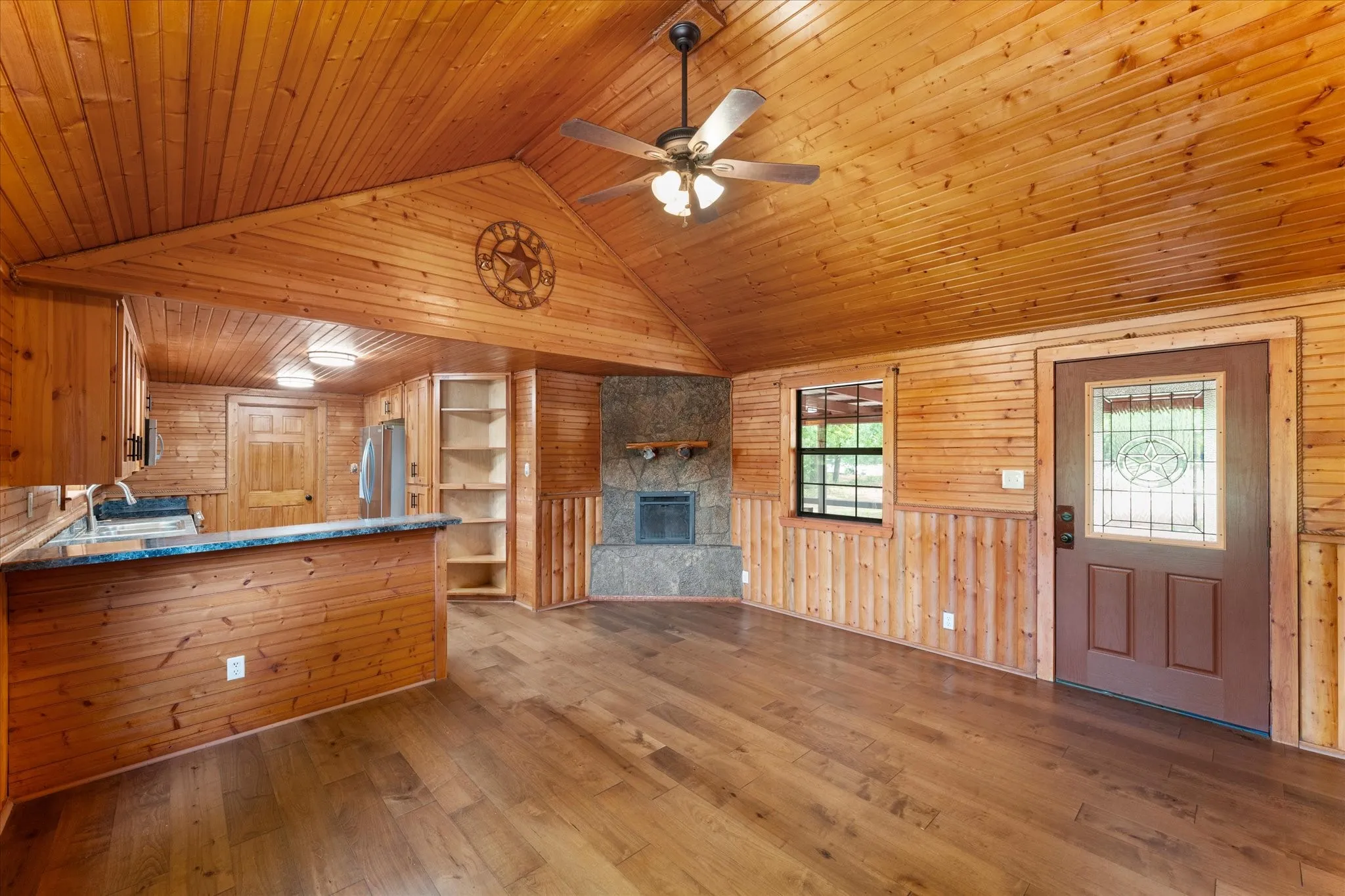 Single Family Residence For Sale in Wood County , 3983 E. Hwy 154, Quitman, Texas 75783, 2 Bedroom, 2 Bathroom, Garage spaces, 990 Sqft, built in 2012, mls#21242706, Real Estate Agent in Quitman, Homes For Sale in Wood county, Homes For Sale in Quitman, Realtor in Quitman Texas, Real Estate Brokerage Independent Realty Texas, Luminita Cordes Realtor