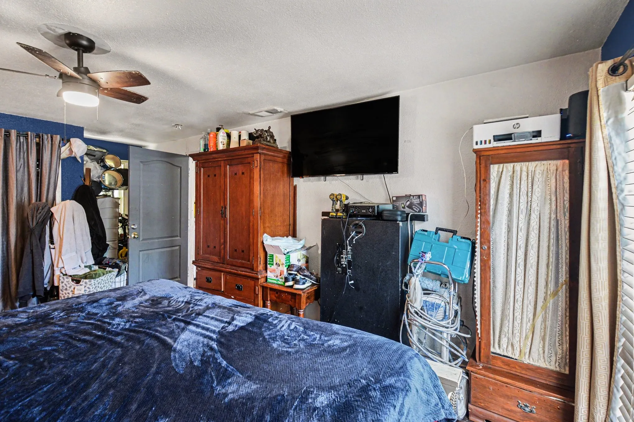 Single Family Residence For Sale in Dallas County , 1001 Hillburn Drive, Dallas, Texas 75217, 4 Bedrooms, 2 Bathrooms, Garage spaces, 1,893 Sqft, built in 1947, Price $225,000, mls#21261453, Real Estate Agent in Dallas, Homes For Sale in Dallas county, Homes For Sale in Dallas, Realtor in Dallas Texas, Real Estate Brokerage Independent Realty Texas, Luminita Cordes Realtor