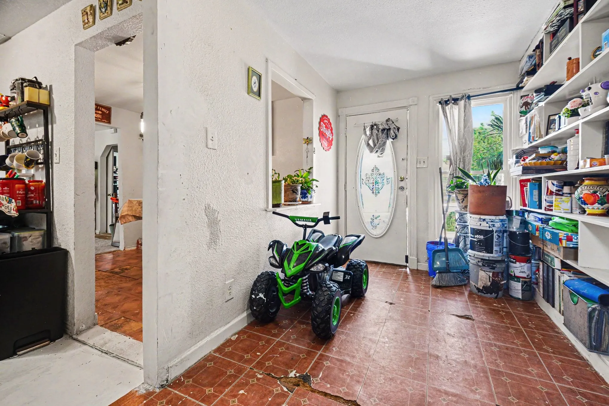 Single Family Residence For Sale in Dallas County , 1001 Hillburn Drive, Dallas, Texas 75217, 4 Bedrooms, 2 Bathrooms, Garage spaces, 1,893 Sqft, built in 1947, Price $225,000, mls#21261453, Real Estate Agent in Dallas, Homes For Sale in Dallas county, Homes For Sale in Dallas, Realtor in Dallas Texas, Real Estate Brokerage Independent Realty Texas, Luminita Cordes Realtor