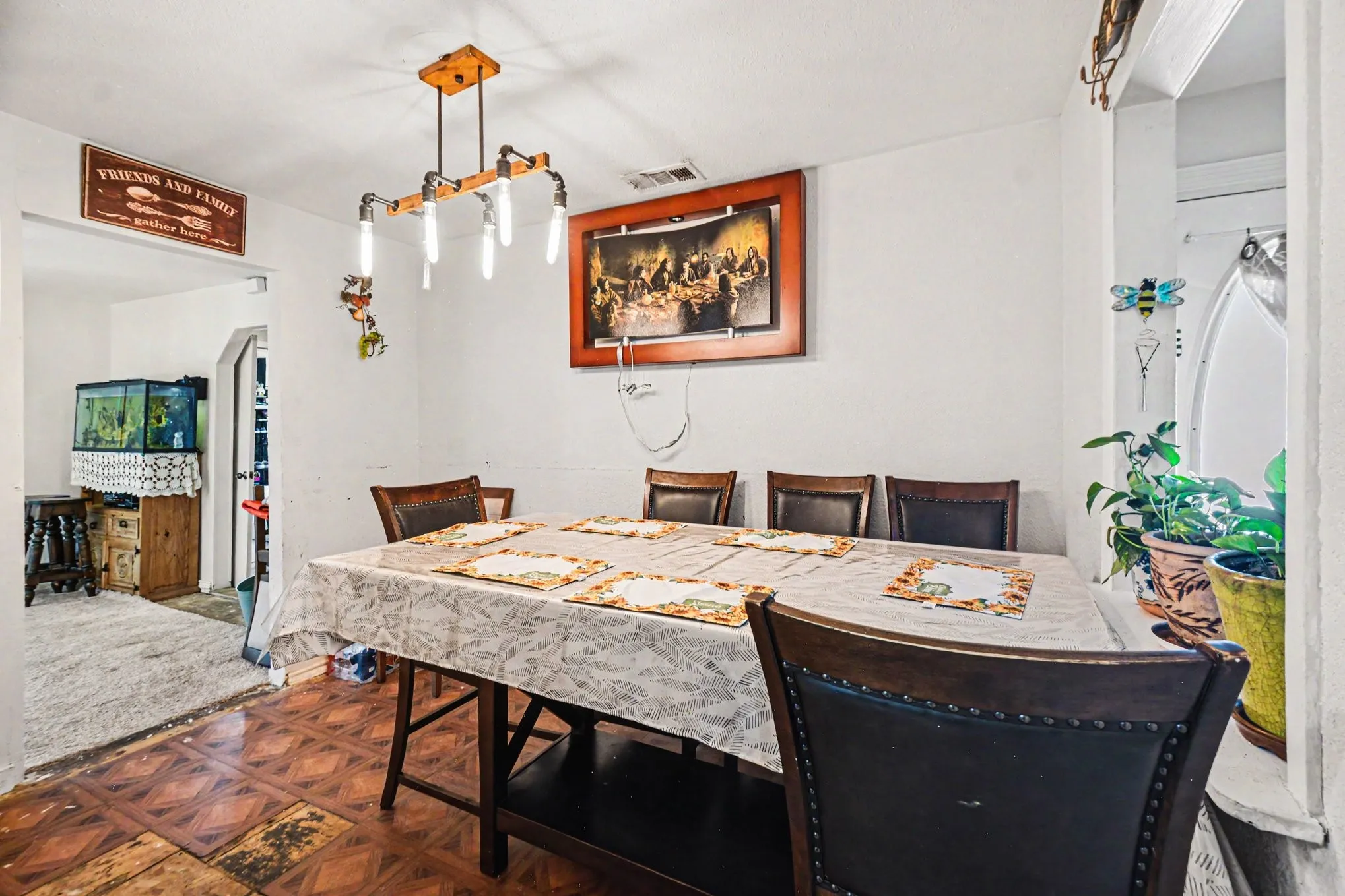 Single Family Residence For Sale in Dallas County , 1001 Hillburn Drive, Dallas, Texas 75217, 4 Bedrooms, 2 Bathrooms, Garage spaces, 1,893 Sqft, built in 1947, Price $225,000, mls#21261453, Real Estate Agent in Dallas, Homes For Sale in Dallas county, Homes For Sale in Dallas, Realtor in Dallas Texas, Real Estate Brokerage Independent Realty Texas, Luminita Cordes Realtor