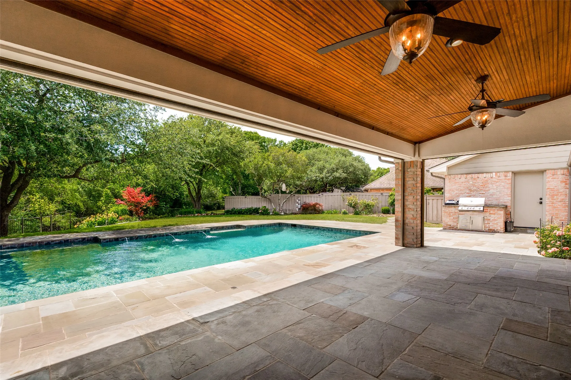 Single Family Residence For Rent in Dallas County , 6544 Valleybrook Drive, Dallas, Texas 75254, 5 Bedroom, 6 Bathroom, 2 Garage spaces, 5,982 Sqft, built in 1972, mls#21261462, Real Estate Agent in Dallas, Homes For Rent in Dallas county, Homes For Rent in Dallas, Realtor in Dallas Texas, Real Estate Brokerage Independent Realty Texas, Luminita Cordes Realtor