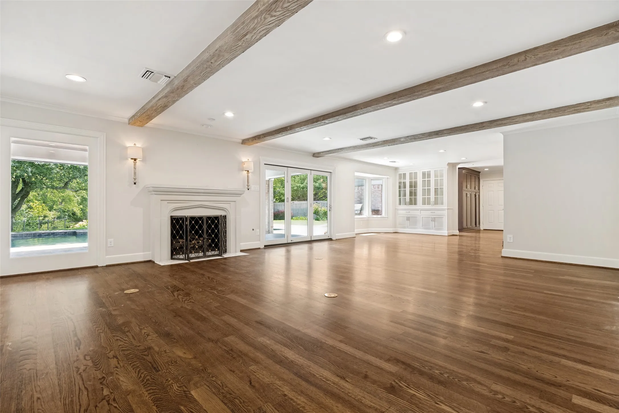 Single Family Residence For Rent in Dallas County , 6544 Valleybrook Drive, Dallas, Texas 75254, 5 Bedroom, 6 Bathroom, 2 Garage spaces, 5,982 Sqft, built in 1972, mls#21261462, Real Estate Agent in Dallas, Homes For Rent in Dallas county, Homes For Rent in Dallas, Realtor in Dallas Texas, Real Estate Brokerage Independent Realty Texas, Luminita Cordes Realtor