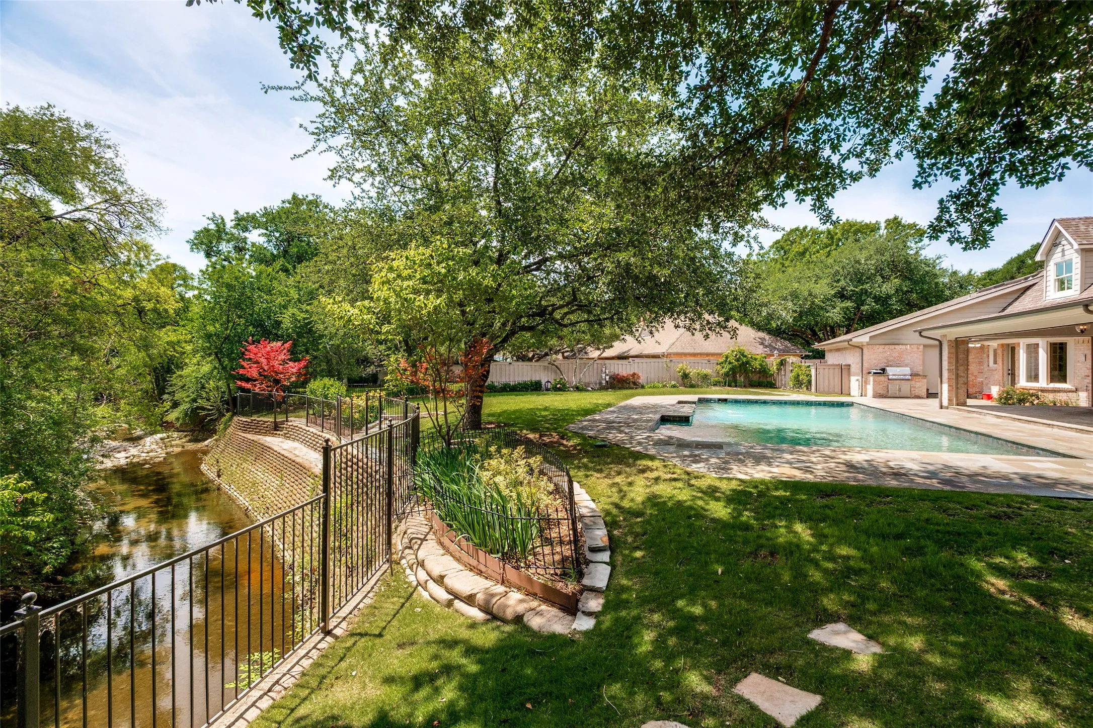 Single Family Residence For Rent in Dallas County , 6544 Valleybrook Drive, Dallas, Texas 75254, 5 Bedroom, 6 Bathroom, 2 Garage spaces, 5,982 Sqft, built in 1972, mls#21261462, Real Estate Agent in Dallas, Homes For Rent in Dallas county, Homes For Rent in Dallas, Realtor in Dallas Texas, Real Estate Brokerage Independent Realty Texas, Luminita Cordes Realtor