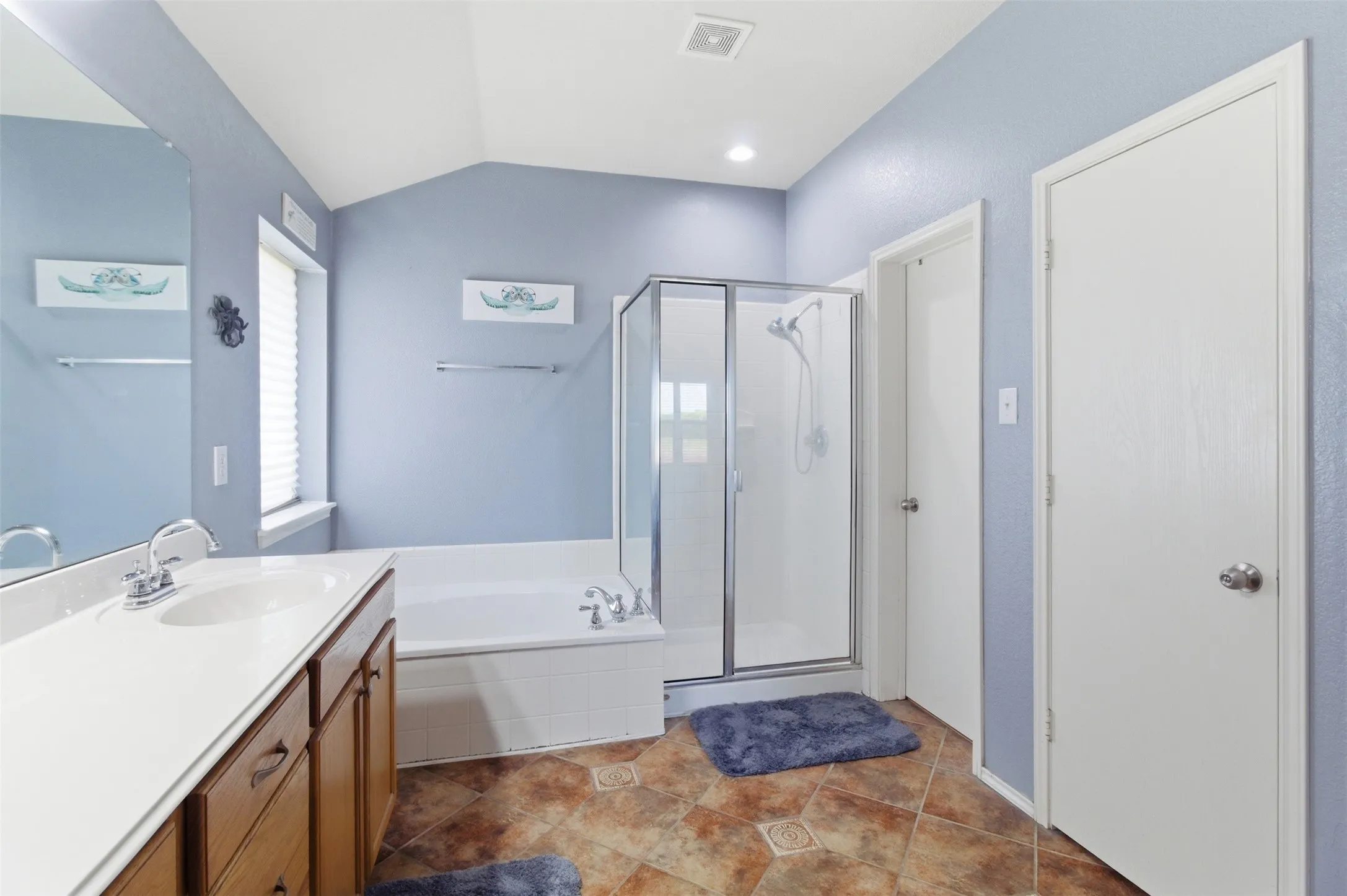 Single Family Residence For Sale in Rockwall County , 516 Mckamy Boulevard, Royse City, Texas 75189, 3 Bedrooms, 2 Bathrooms, 2 Garage spaces, 2,168 Sqft, built in 2005, Preowned, Price $360,000, mls#21258419, Real Estate Agent in Royse City, Homes For Sale in Rockwall county, Homes For Sale in Royse City, Realtor in Royse City Texas, Real Estate Brokerage Independent Realty Texas, Luminita Cordes Realtor