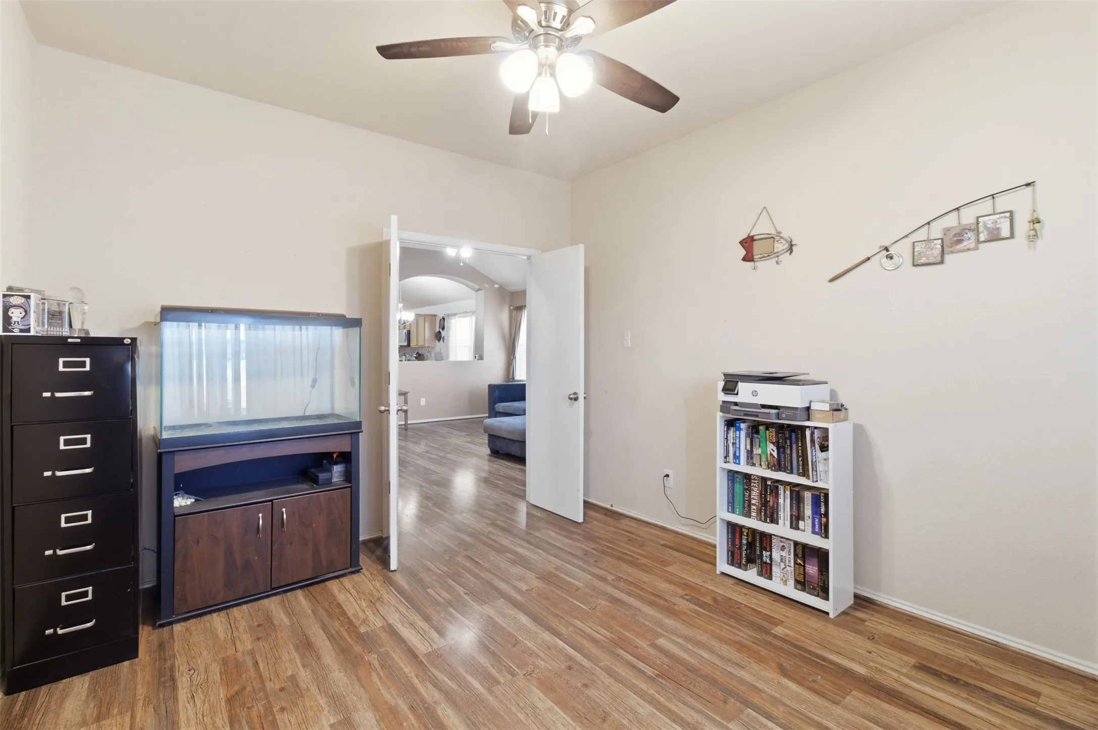 Single Family Residence For Sale in Rockwall County , 516 Mckamy Boulevard, Royse City, Texas 75189, 3 Bedrooms, 2 Bathrooms, 2 Garage spaces, 2,168 Sqft, built in 2005, Preowned, Price $360,000, mls#21258419, Real Estate Agent in Royse City, Homes For Sale in Rockwall county, Homes For Sale in Royse City, Realtor in Royse City Texas, Real Estate Brokerage Independent Realty Texas, Luminita Cordes Realtor