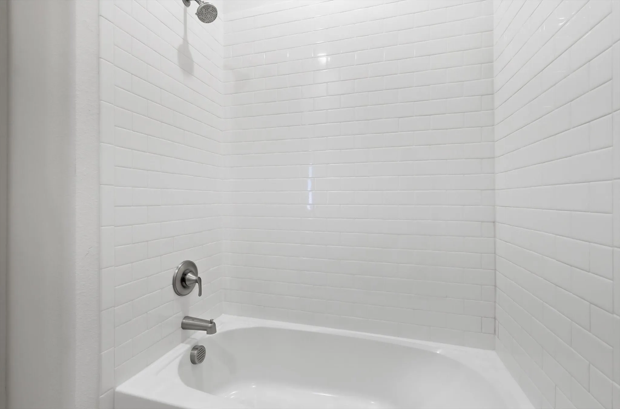 Townhouse For Sale in Denton County , 321 Ukiah Street, Lewisville, Texas 75056, 3 Bedrooms, 3 Bathrooms, 2 Garage spaces, 2,289 Sqft, built in 2022, Price $464,900, mls#21260059, Real Estate Agent in Lewisville, Homes For Sale in Denton county, Homes For Sale in Lewisville, Realtor in Lewisville Texas, Real Estate Brokerage Independent Realty Texas, Luminita Cordes Realtor