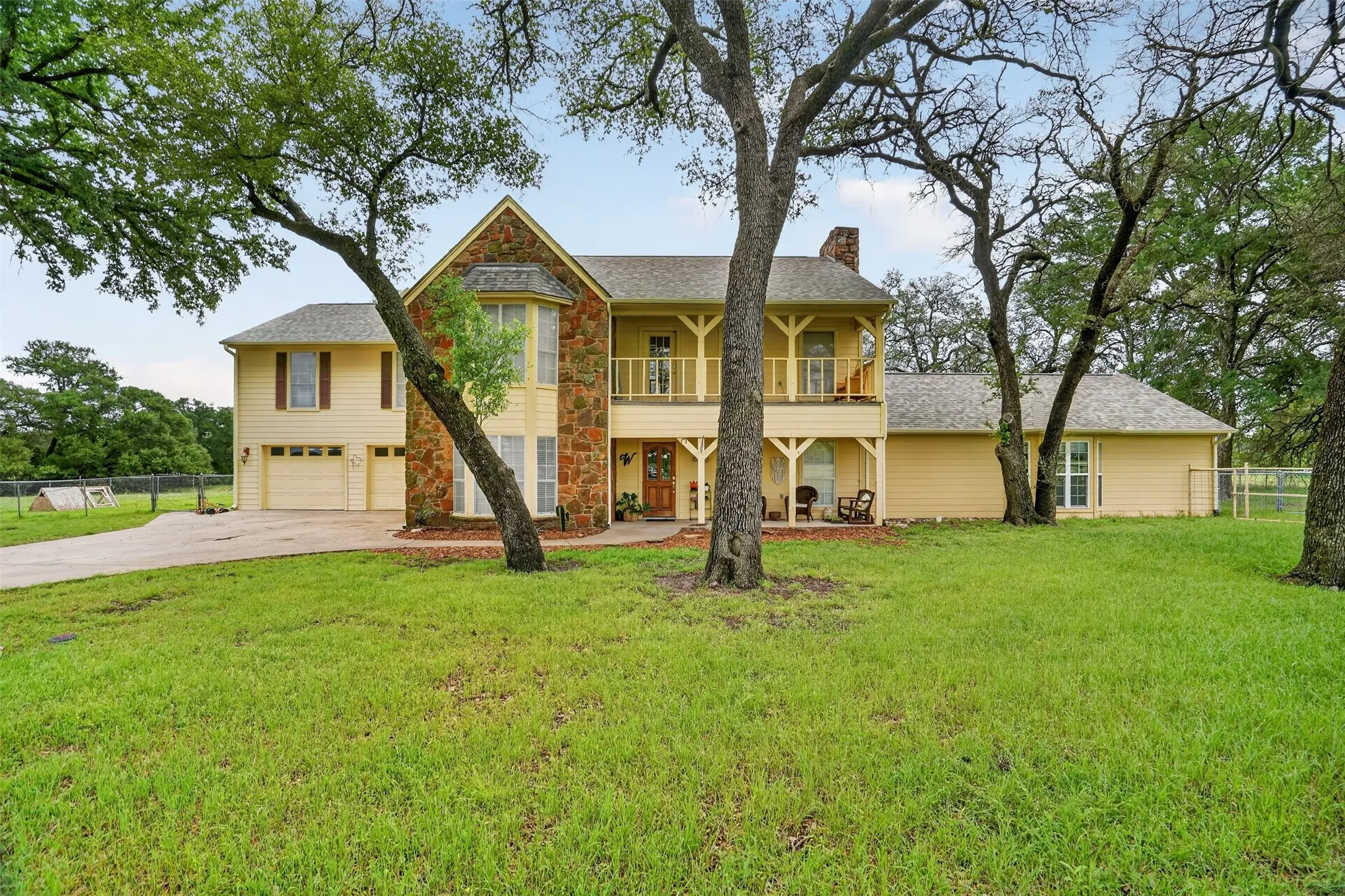 Retail For Sale in Palo Pinto County , 14145 US-281, Santo, Texas 76472, 0, 0, Garage spaces, 0 Sqft, built in 1999, Preowned, mls#21260182, Real Estate Agent in Santo, Homes For Sale in Palo Pinto county, Homes For Sale in Santo, Realtor in Santo Texas, Real Estate Brokerage Independent Realty Texas, Luminita Cordes Realtor