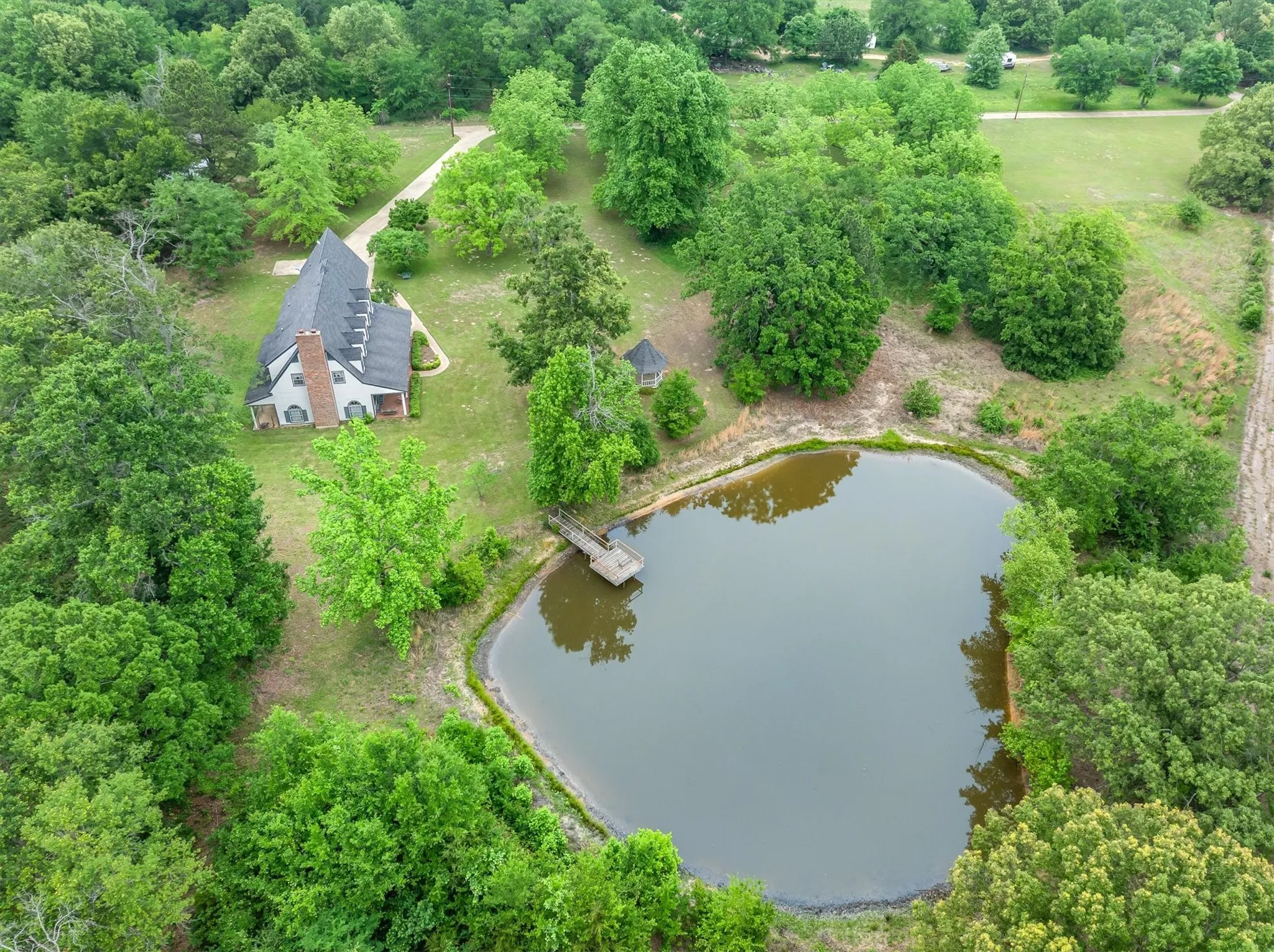 Single Family Residence For Sale in Van Zandt County , 1434 Vz County Road 4519, Van, Texas 75790, 4 Bedroom, 4 Bathroom, 2 Garage spaces, 3,366 Sqft, built in 1990, Preowned, mls#21260577, Real Estate Agent in Van, Homes For Sale in Van Zandt county, Homes For Sale in Van, Realtor in Van Texas, Real Estate Brokerage Independent Realty Texas, Luminita Cordes Realtor