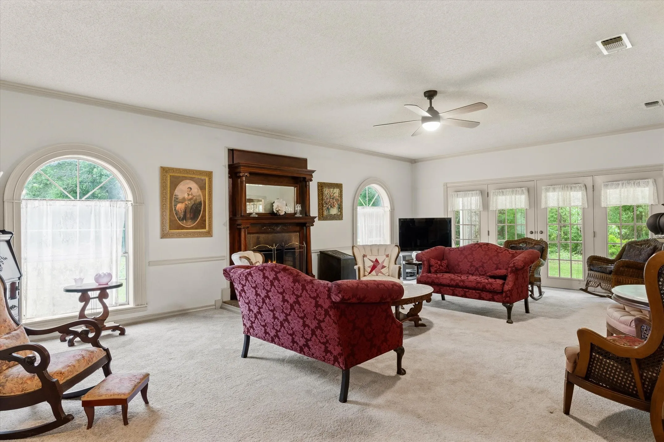 Single Family Residence For Sale in Van Zandt County , 1434 Vz County Road 4519, Van, Texas 75790, 4 Bedroom, 4 Bathroom, 2 Garage spaces, 3,366 Sqft, built in 1990, Preowned, mls#21260577, Real Estate Agent in Van, Homes For Sale in Van Zandt county, Homes For Sale in Van, Realtor in Van Texas, Real Estate Brokerage Independent Realty Texas, Luminita Cordes Realtor