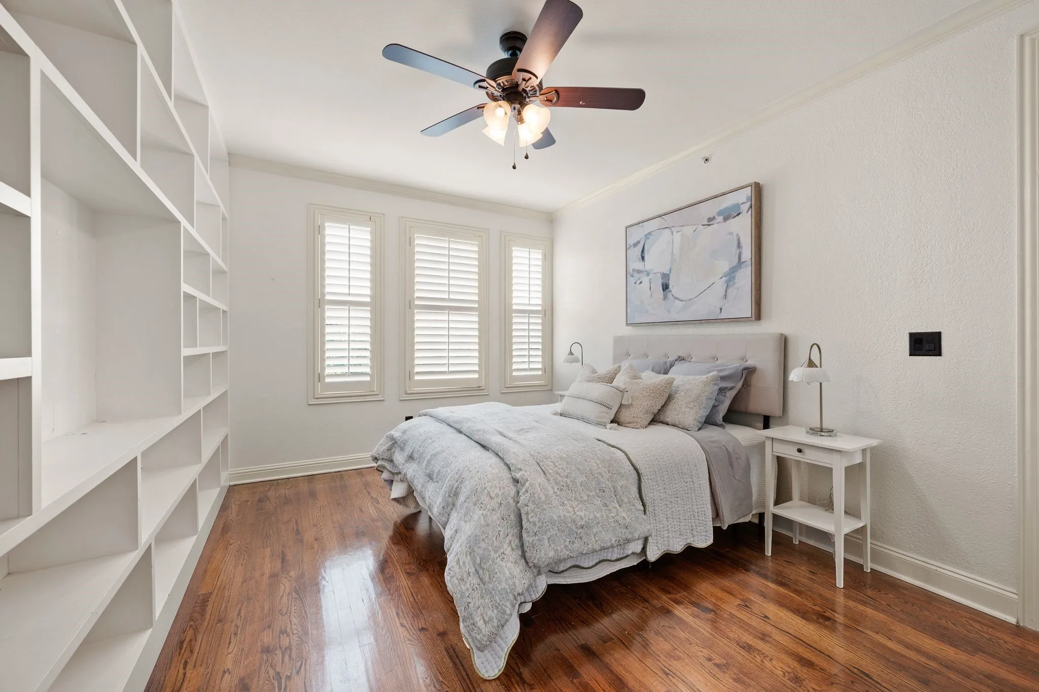 Single Family Residence For Sale in Tarrant County , 1508 Main Street, Southlake, Texas 76092, 4 Bedroom, 4 Bathroom, 2 Garage spaces, 3,139 Sqft, built in 2005, mls#21261503, Real Estate Agent in Southlake, Homes For Sale in Tarrant county, Homes For Sale in Southlake, Realtor in Southlake Texas, Real Estate Brokerage Independent Realty Texas, Luminita Cordes Realtor