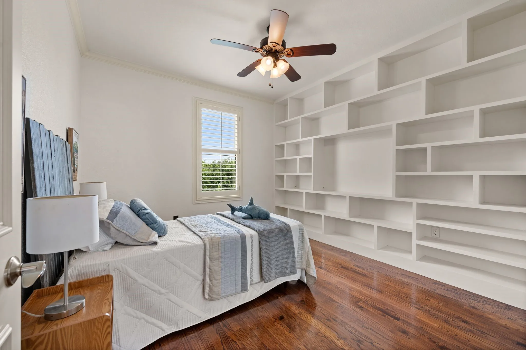 Single Family Residence For Sale in Tarrant County , 1508 Main Street, Southlake, Texas 76092, 4 Bedroom, 4 Bathroom, 2 Garage spaces, 3,139 Sqft, built in 2005, mls#21261503, Real Estate Agent in Southlake, Homes For Sale in Tarrant county, Homes For Sale in Southlake, Realtor in Southlake Texas, Real Estate Brokerage Independent Realty Texas, Luminita Cordes Realtor