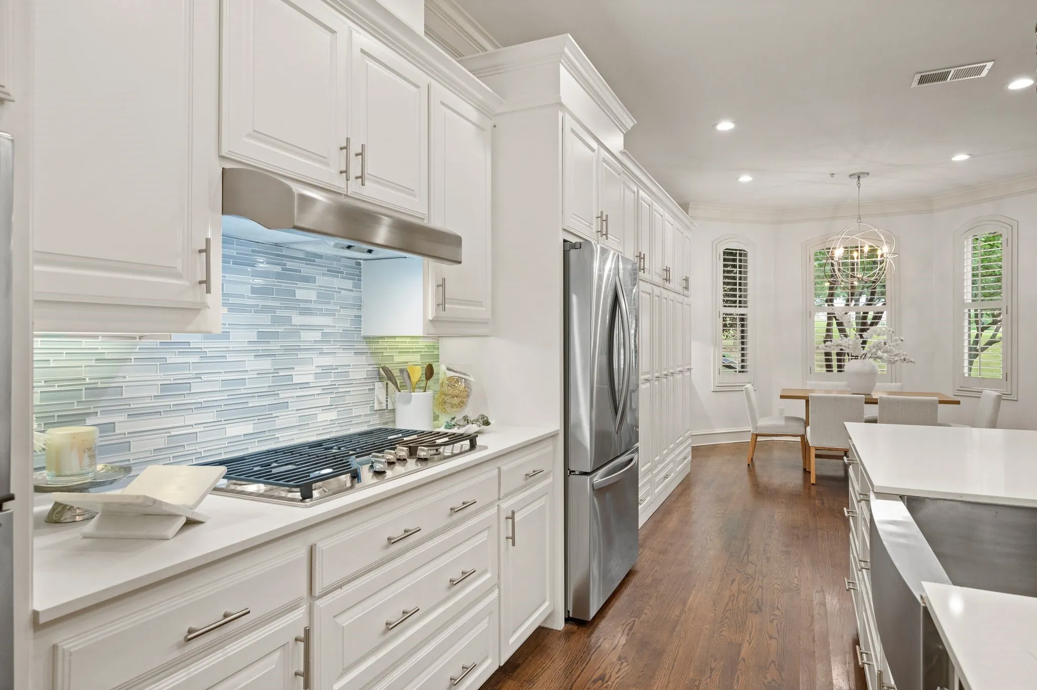 Single Family Residence For Sale in Tarrant County , 1508 Main Street, Southlake, Texas 76092, 4 Bedroom, 4 Bathroom, 2 Garage spaces, 3,139 Sqft, built in 2005, mls#21261503, Real Estate Agent in Southlake, Homes For Sale in Tarrant county, Homes For Sale in Southlake, Realtor in Southlake Texas, Real Estate Brokerage Independent Realty Texas, Luminita Cordes Realtor