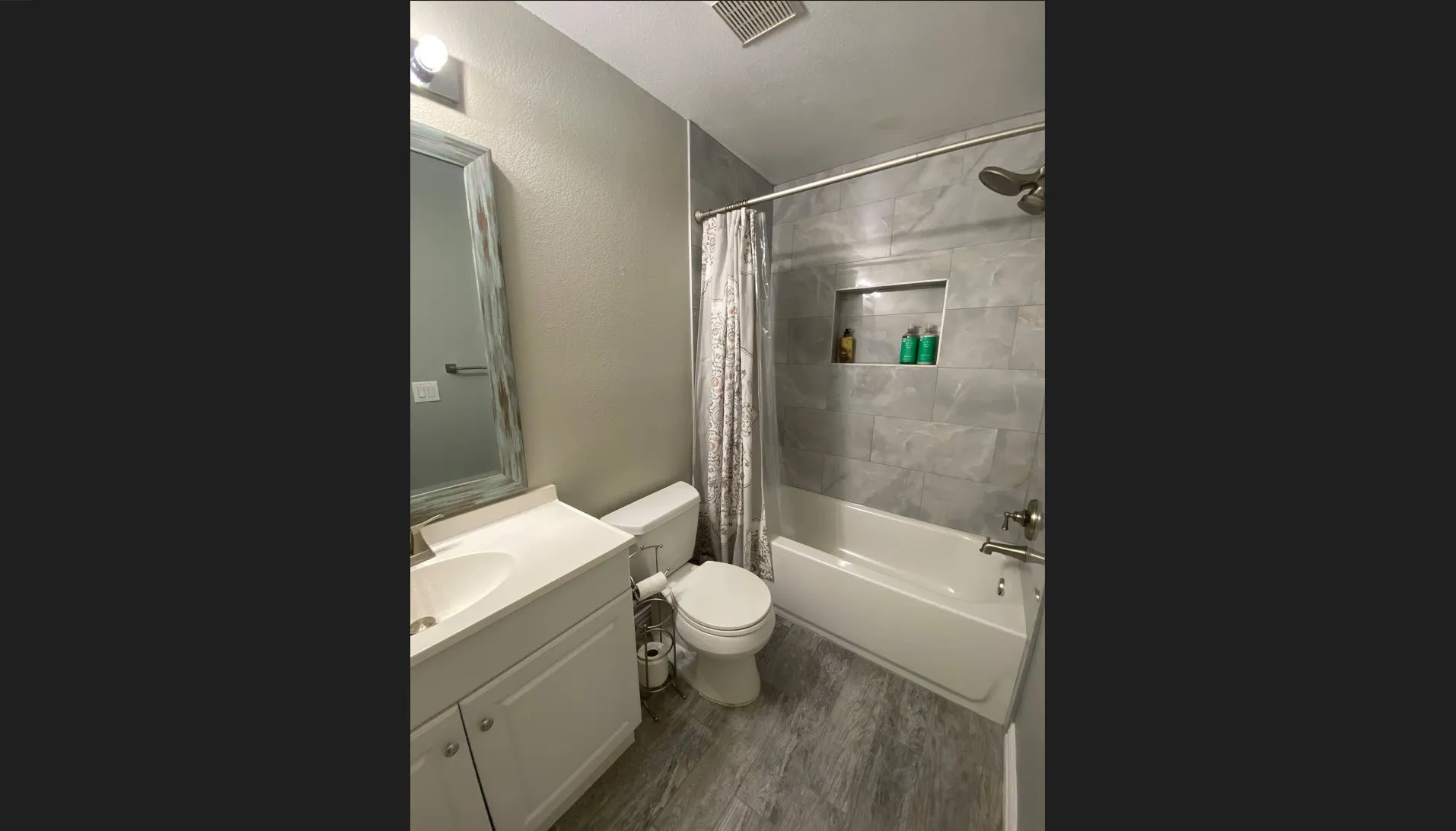 Single Family Residence For Rent in Denton County , 2125 Columbia Drive, Flower Mound, Texas 75022, 4 Bedroom, 3 Bathroom, 3 Garage spaces, 2,646 Sqft, built in 1998, Preowned, mls#21261522, Real Estate Agent in Flower Mound, Homes For Rent in Denton county, Homes For Rent in Flower Mound, Realtor in Flower Mound Texas, Real Estate Brokerage Independent Realty Texas, Luminita Cordes Realtor