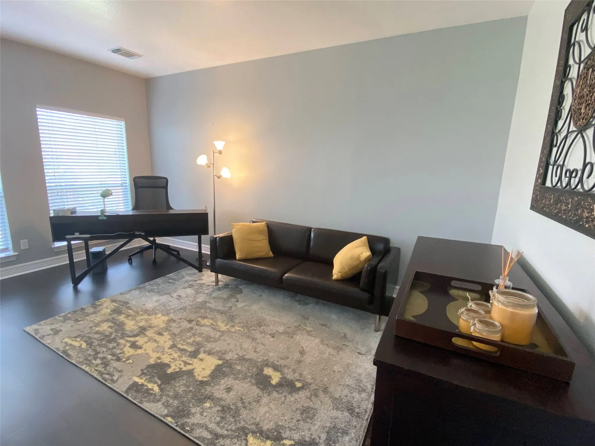 Single Family Residence For Rent in Denton County , 2125 Columbia Drive, Flower Mound, Texas 75022, 4 Bedroom, 3 Bathroom, 3 Garage spaces, 2,646 Sqft, built in 1998, Preowned, mls#21261522, Real Estate Agent in Flower Mound, Homes For Rent in Denton county, Homes For Rent in Flower Mound, Realtor in Flower Mound Texas, Real Estate Brokerage Independent Realty Texas, Luminita Cordes Realtor