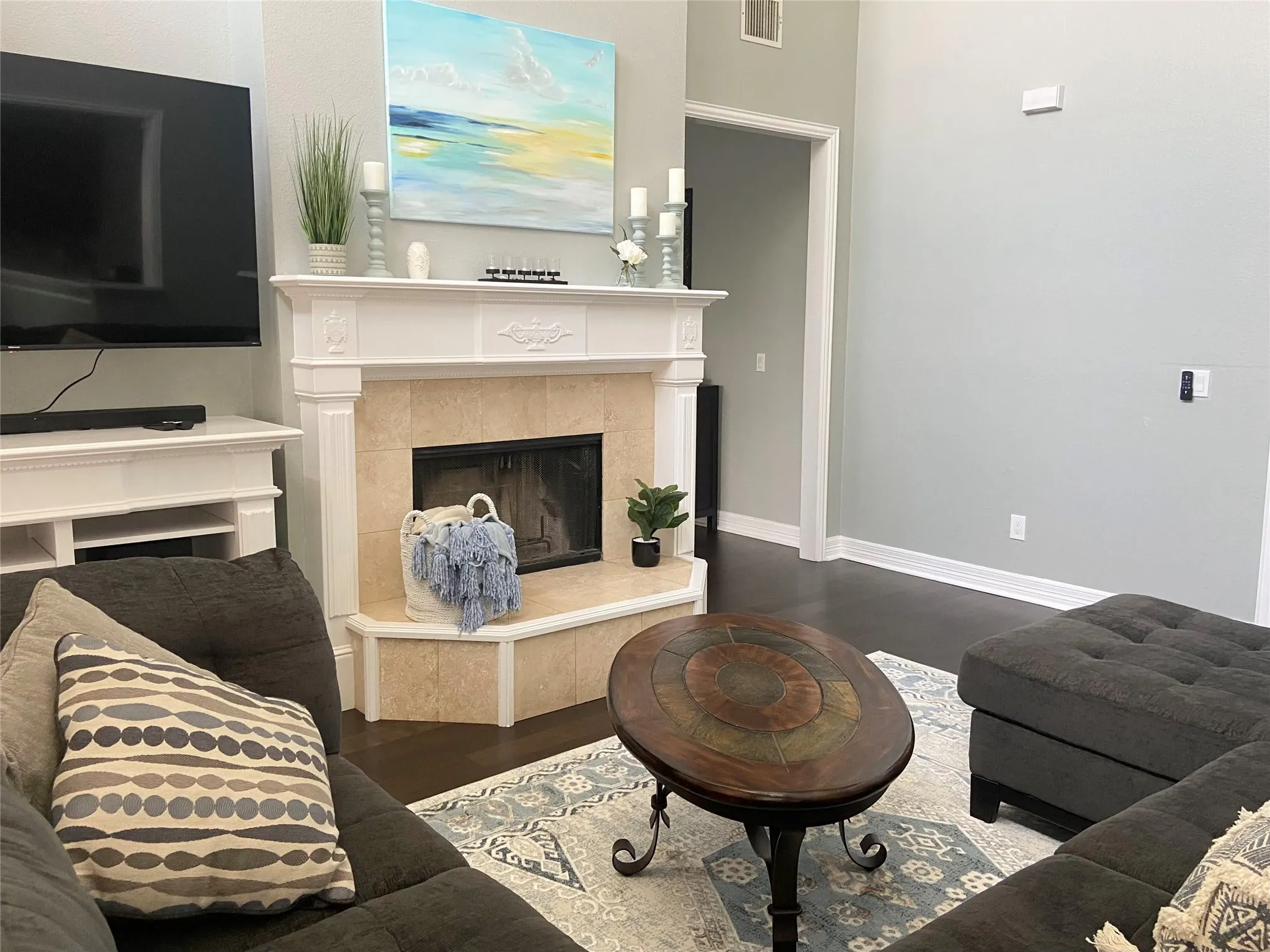 Single Family Residence For Rent in Denton County , 2125 Columbia Drive, Flower Mound, Texas 75022, 4 Bedroom, 3 Bathroom, 3 Garage spaces, 2,646 Sqft, built in 1998, Preowned, mls#21261522, Real Estate Agent in Flower Mound, Homes For Rent in Denton county, Homes For Rent in Flower Mound, Realtor in Flower Mound Texas, Real Estate Brokerage Independent Realty Texas, Luminita Cordes Realtor