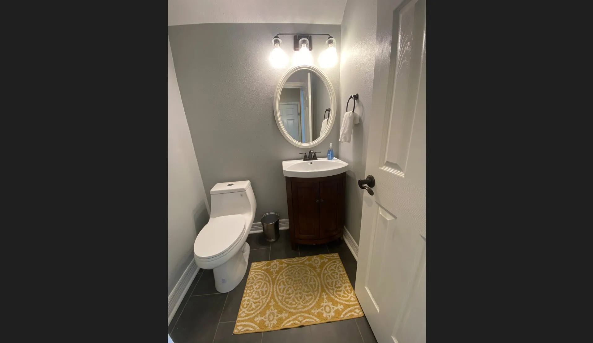 Single Family Residence For Rent in Denton County , 2125 Columbia Drive, Flower Mound, Texas 75022, 4 Bedroom, 3 Bathroom, 3 Garage spaces, 2,646 Sqft, built in 1998, Preowned, mls#21261522, Real Estate Agent in Flower Mound, Homes For Rent in Denton county, Homes For Rent in Flower Mound, Realtor in Flower Mound Texas, Real Estate Brokerage Independent Realty Texas, Luminita Cordes Realtor