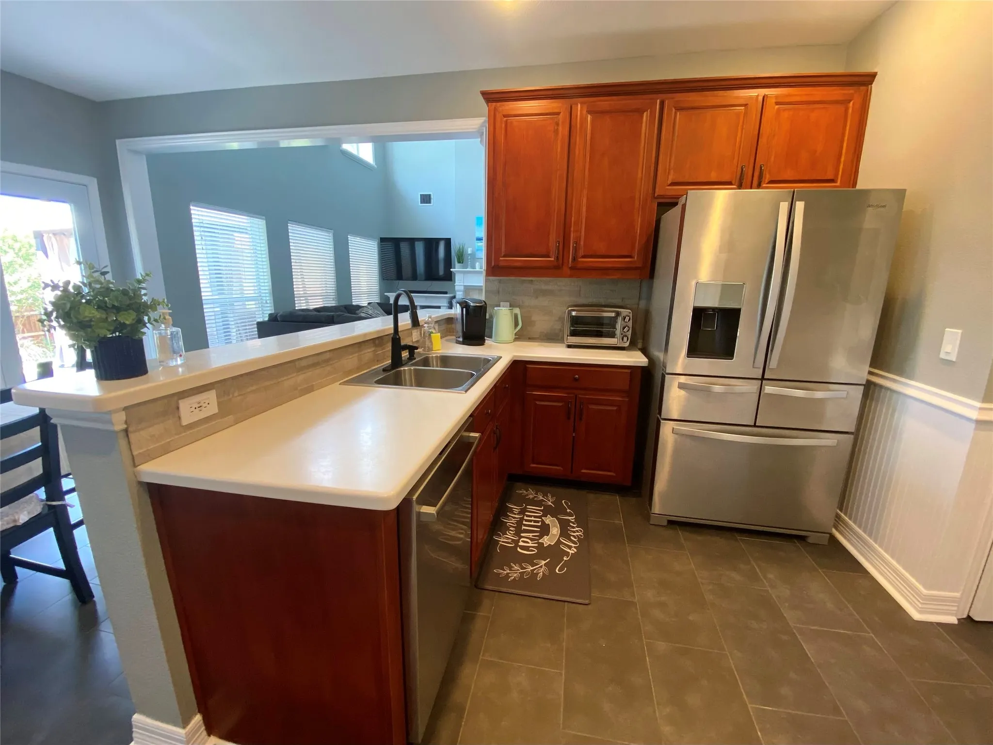 Single Family Residence For Rent in Denton County , 2125 Columbia Drive, Flower Mound, Texas 75022, 4 Bedroom, 3 Bathroom, 3 Garage spaces, 2,646 Sqft, built in 1998, Preowned, mls#21261522, Real Estate Agent in Flower Mound, Homes For Rent in Denton county, Homes For Rent in Flower Mound, Realtor in Flower Mound Texas, Real Estate Brokerage Independent Realty Texas, Luminita Cordes Realtor