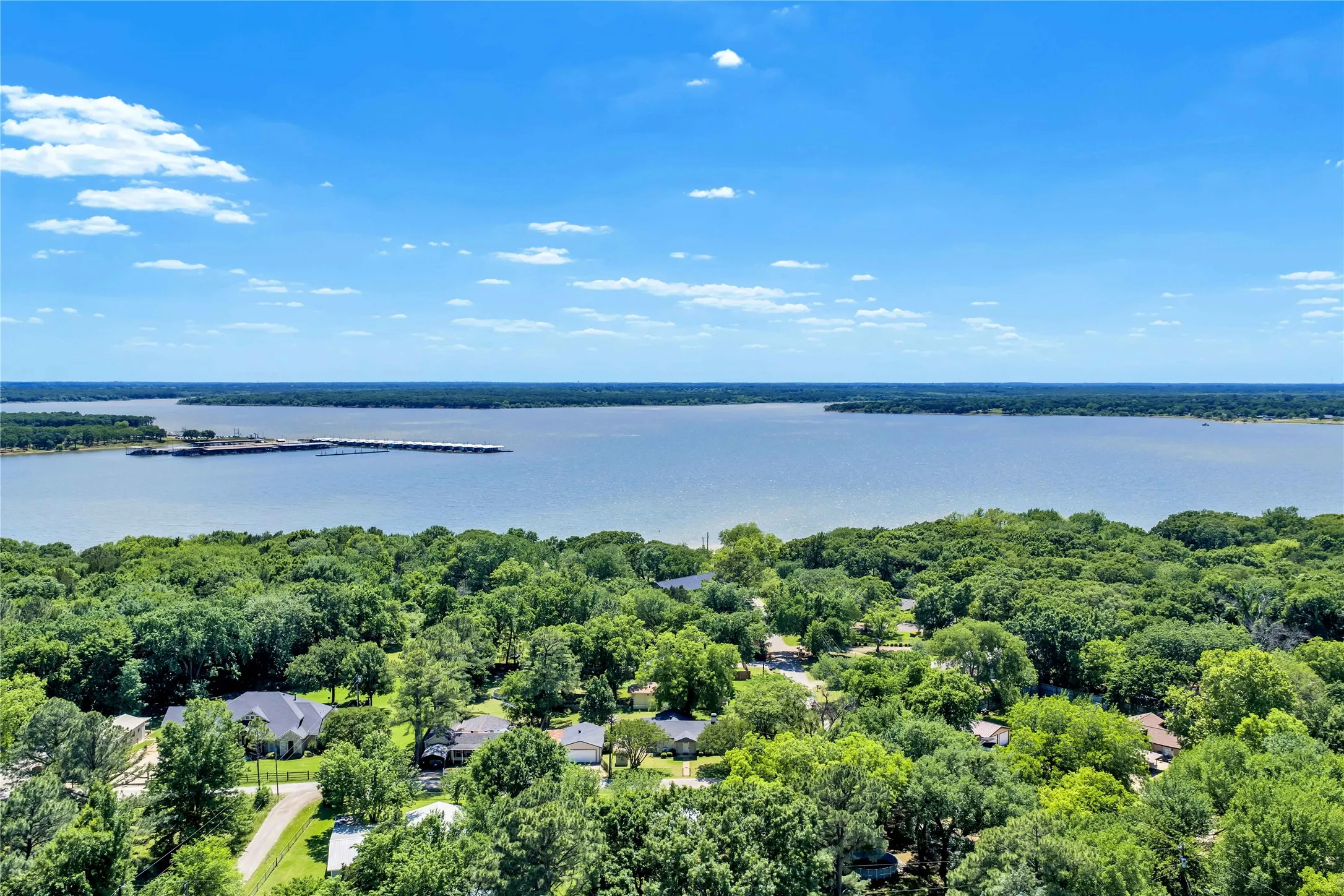Single Family Residence For Sale in Grayson County , 14 Hancock Lane, Pottsboro, Texas 75076, 3 Bedroom, 2 Bathroom, 1 Garage spaces, 1,584 Sqft, built in 1936, Price $262,000, mls#21261591, Real Estate Agent in Pottsboro, Homes For Sale in Grayson county, Homes For Sale in Pottsboro, Realtor in Pottsboro Texas, Real Estate Brokerage Independent Realty Texas, Luminita Cordes Realtor