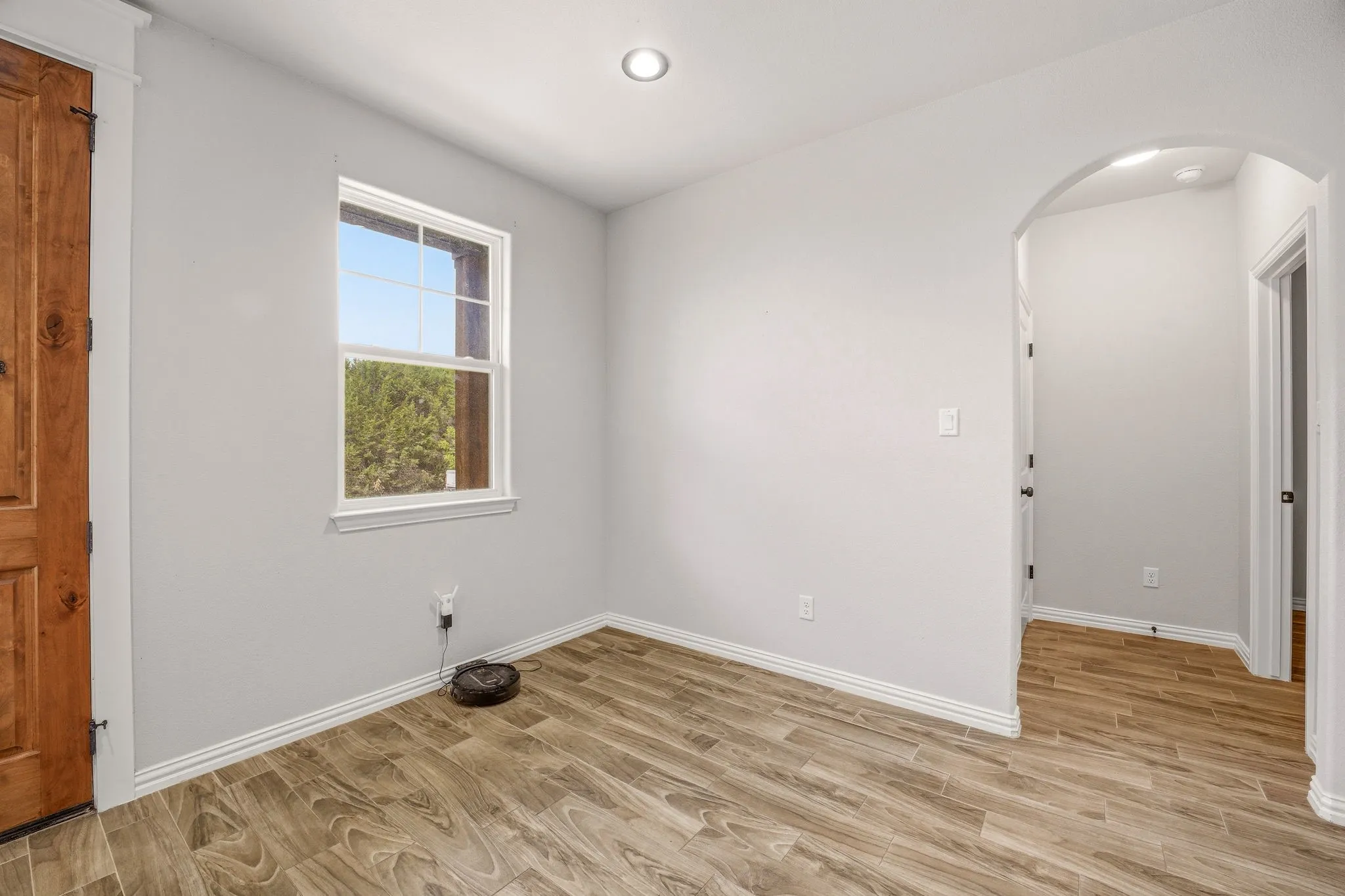 Single Family Residence For Sale in Hood County , 5721 San Jacinto Drive, Granbury, Texas 76048, 4 Bedroom, 3 Bathroom, Garage spaces, 1,612 Sqft, built in 2021, Preowned, mls#21261574, Real Estate Agent in Granbury, Homes For Sale in Hood county, Homes For Sale in Granbury, Realtor in Granbury Texas, Real Estate Brokerage Independent Realty Texas, Luminita Cordes Realtor