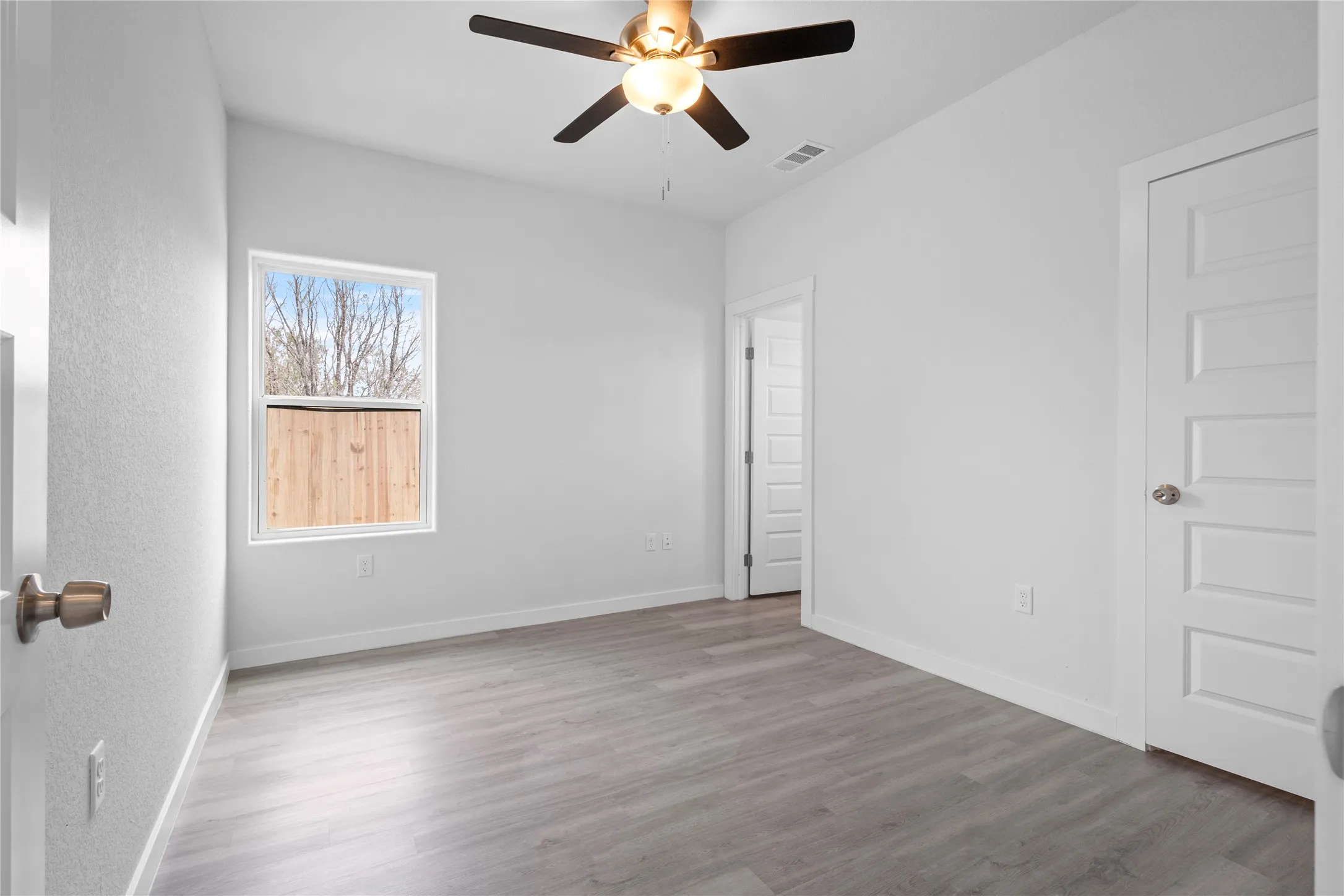 Single Family Residence For Sale in Hood County , 2222 Cedarwood Trail, Granbury, Texas 76048, 3 Bedroom, 3 Bathroom, Garage spaces, 1,200 Sqft, built in 2025, New Construction - Complete, Price $223,000, mls#21246791, Real Estate Agent in Granbury, Homes For Sale in Hood county, Homes For Sale in Granbury, Realtor in Granbury Texas, Real Estate Brokerage Independent Realty Texas, Luminita Cordes Realtor