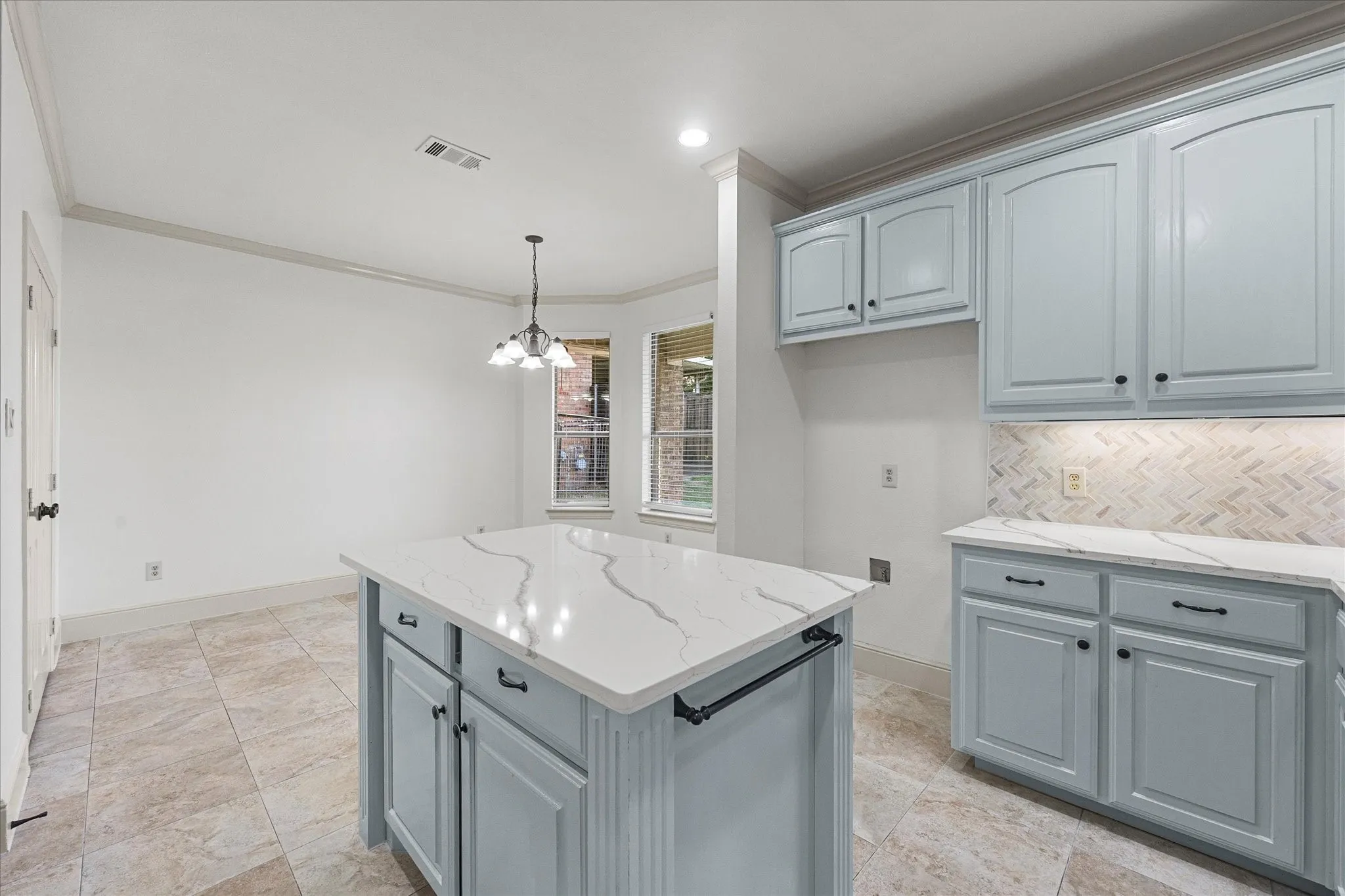 Single Family Residence For Rent in Rockwall County , 306 Victory Lane, Rockwall, Texas 75032, 3 Bedrooms, 4 Bathrooms, 2 Garage spaces, 3,047 Sqft, built in 2004, Preowned, Price $4,000, mls#21261306, Real Estate Agent in Rockwall, Homes For Rent in Rockwall county, Homes For Rent in Rockwall, Realtor in Rockwall Texas, Real Estate Brokerage Independent Realty Texas, Luminita Cordes Realtor