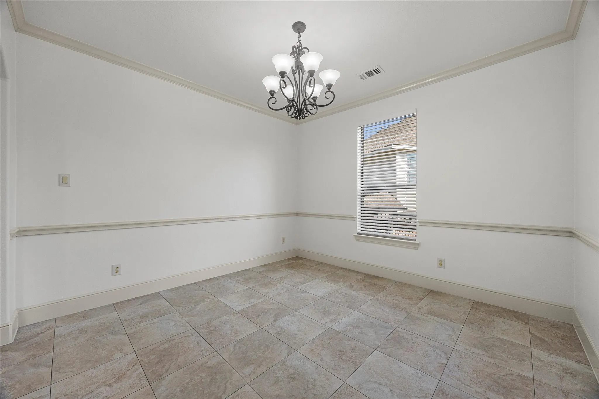 Single Family Residence For Rent in Rockwall County , 306 Victory Lane, Rockwall, Texas 75032, 3 Bedrooms, 4 Bathrooms, 2 Garage spaces, 3,047 Sqft, built in 2004, Preowned, Price $4,000, mls#21261306, Real Estate Agent in Rockwall, Homes For Rent in Rockwall county, Homes For Rent in Rockwall, Realtor in Rockwall Texas, Real Estate Brokerage Independent Realty Texas, Luminita Cordes Realtor