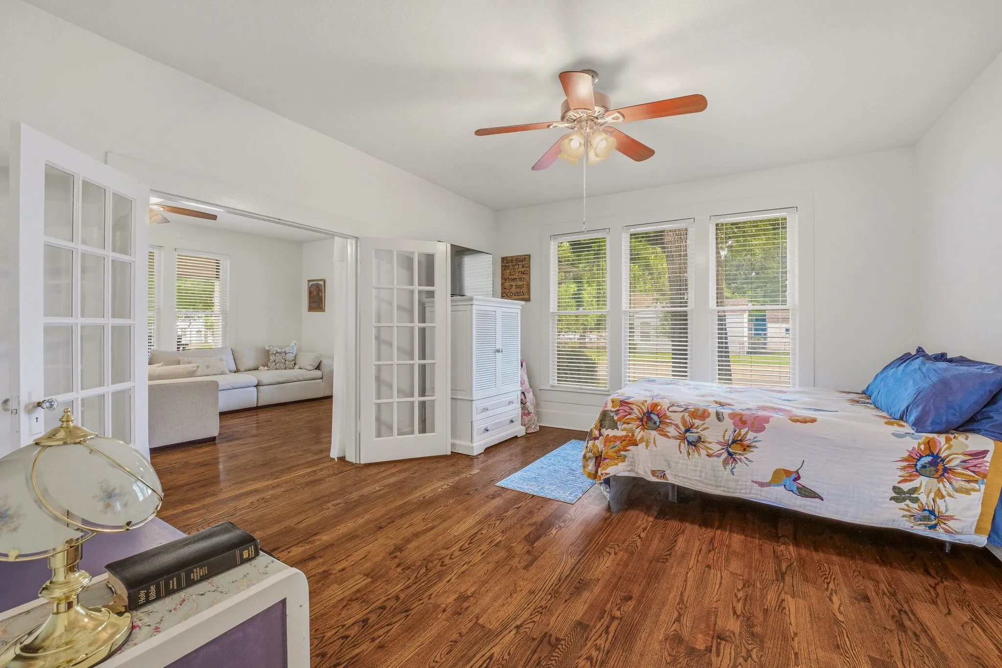 Single Family Residence For Sale in Parker County , 910 S Waco Street, Weatherford, Texas 76086, 3 Bedrooms, 1 Bathroom, Garage spaces, 1,492 Sqft, built in 1915, Preowned, Price $365,000, mls#21260233, Real Estate Agent in Weatherford, Homes For Sale in Parker county, Homes For Sale in Weatherford, Realtor in Weatherford Texas, Real Estate Brokerage Independent Realty Texas, Luminita Cordes Realtor