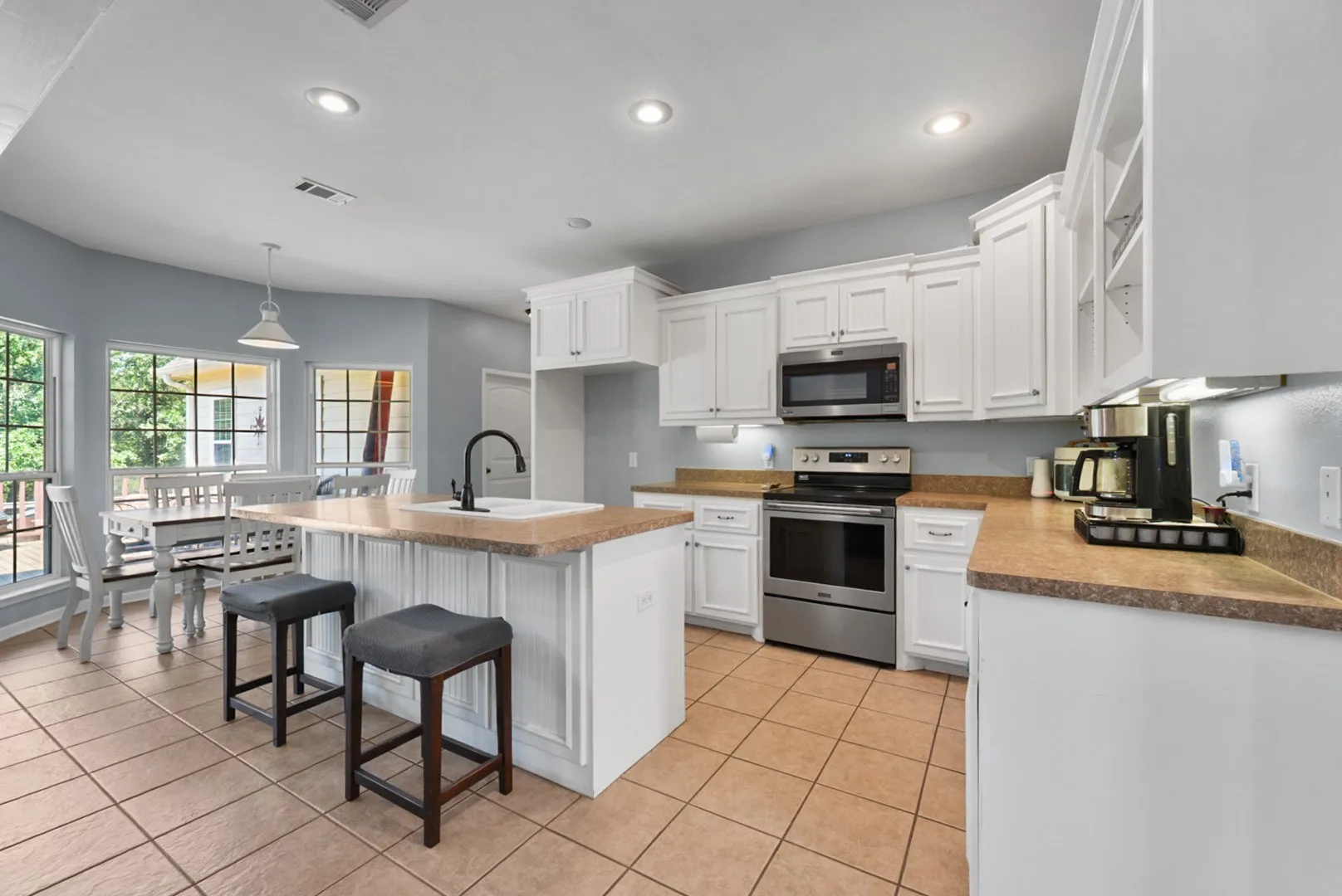 Single Family Residence For Sale in Rains County , 155 RS County Road 4261, Emory, Texas 75440, 3 Bedroom, 2 Bathroom, 2 Garage spaces, 1,970 Sqft, built in 2008, mls#21261650, Real Estate Agent in Emory, Homes For Sale in Rains county, Homes For Sale in Emory, Realtor in Emory Texas, Real Estate Brokerage Independent Realty Texas, Luminita Cordes Realtor